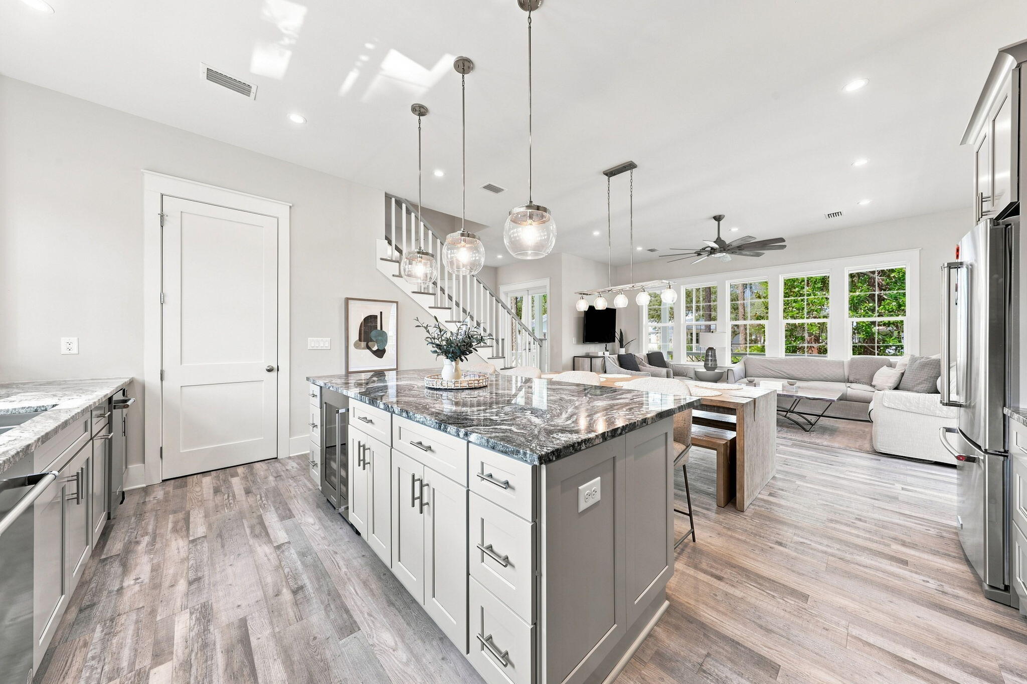 BEACH HIGHLAND - Residential