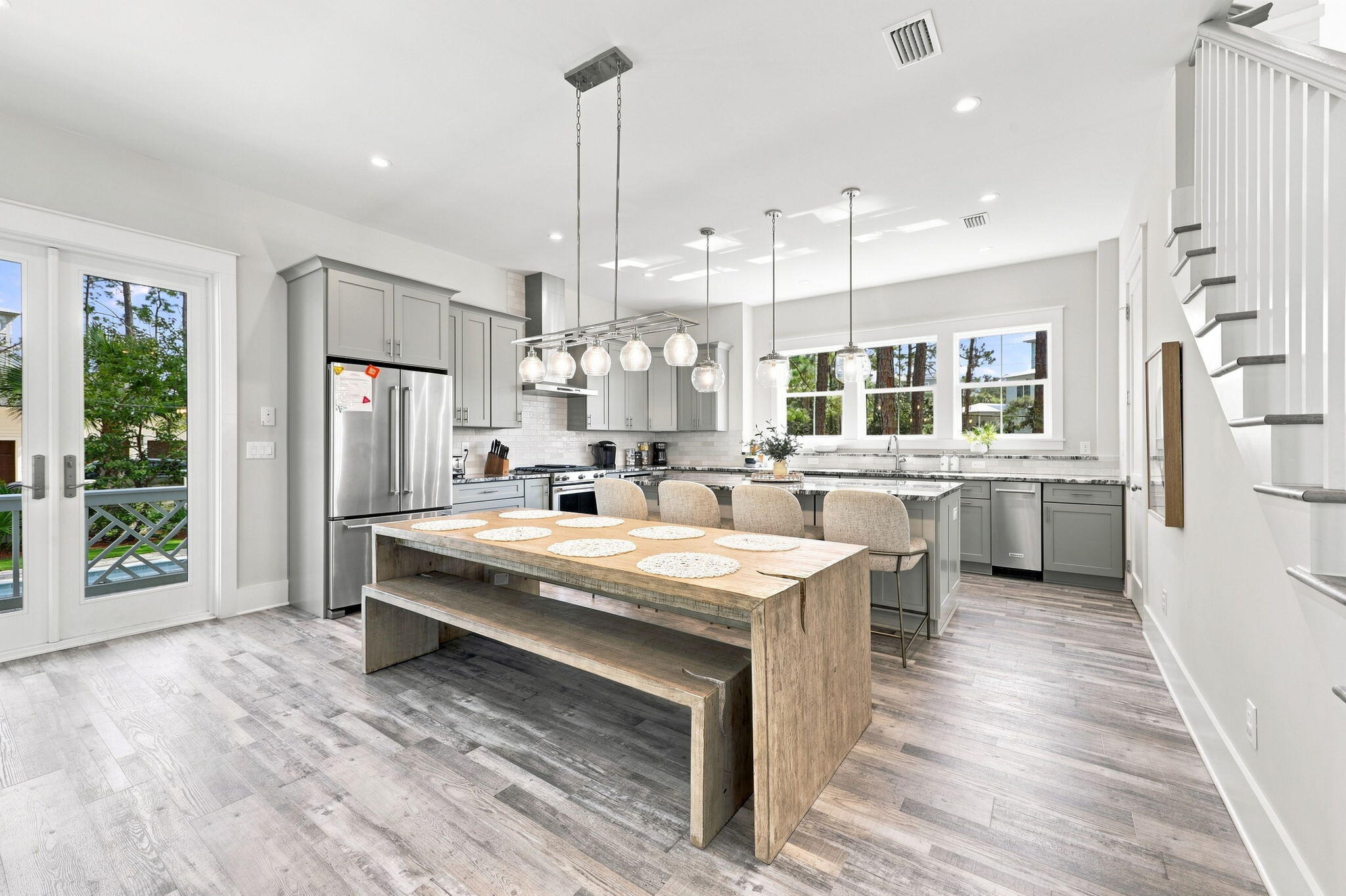 BEACH HIGHLAND - Residential