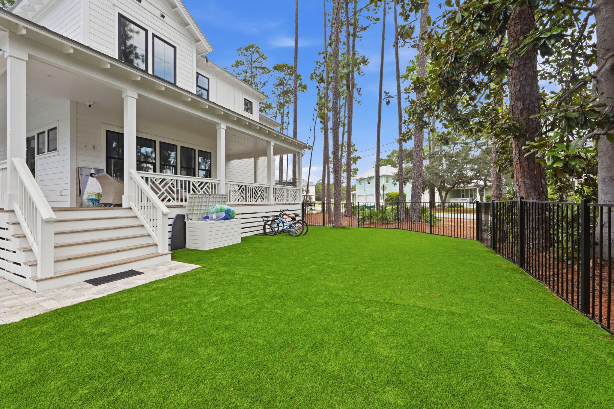 BEACH HIGHLAND - Residential