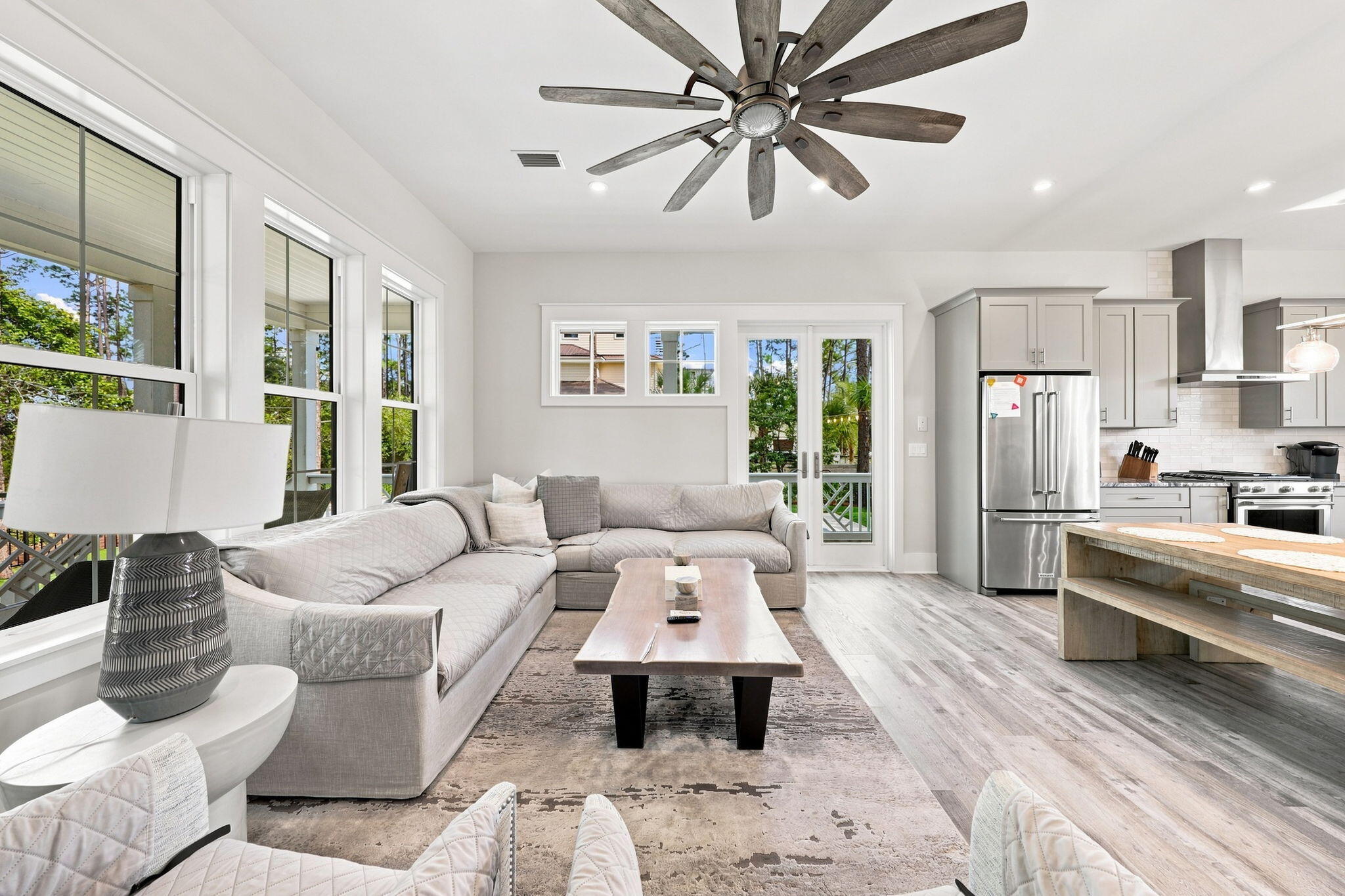 BEACH HIGHLAND - Residential