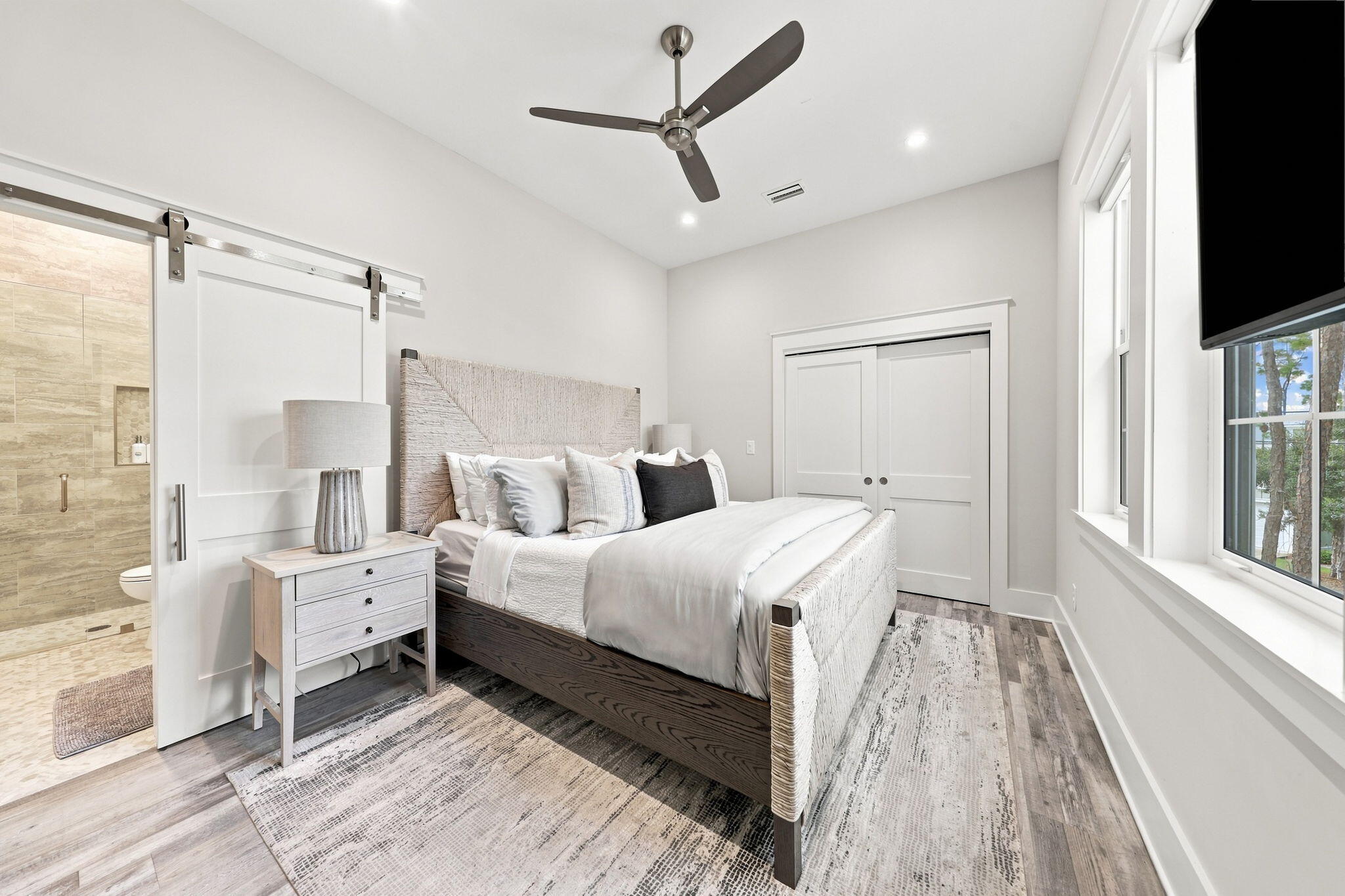 BEACH HIGHLAND - Residential