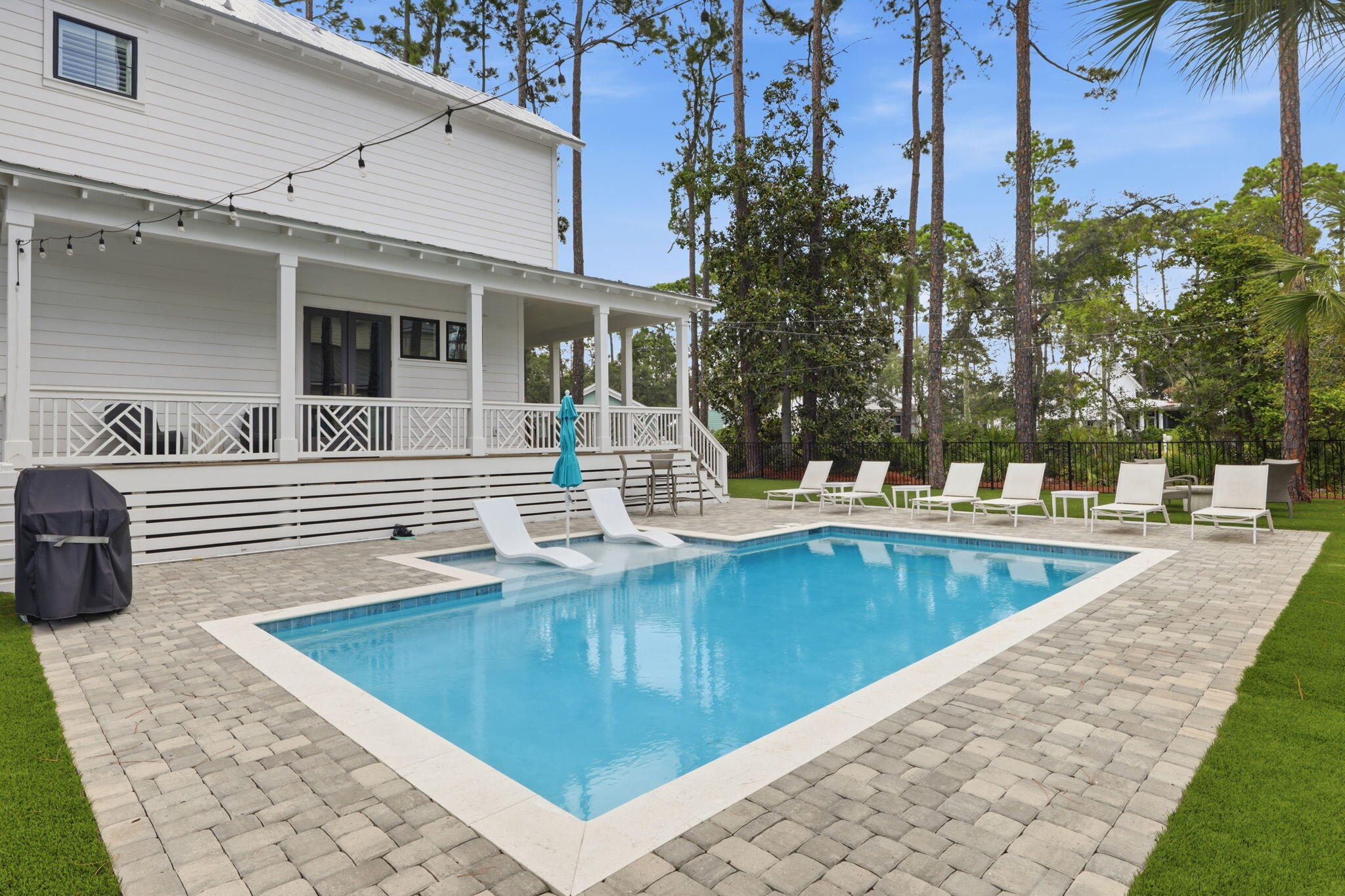 BEACH HIGHLAND - Residential