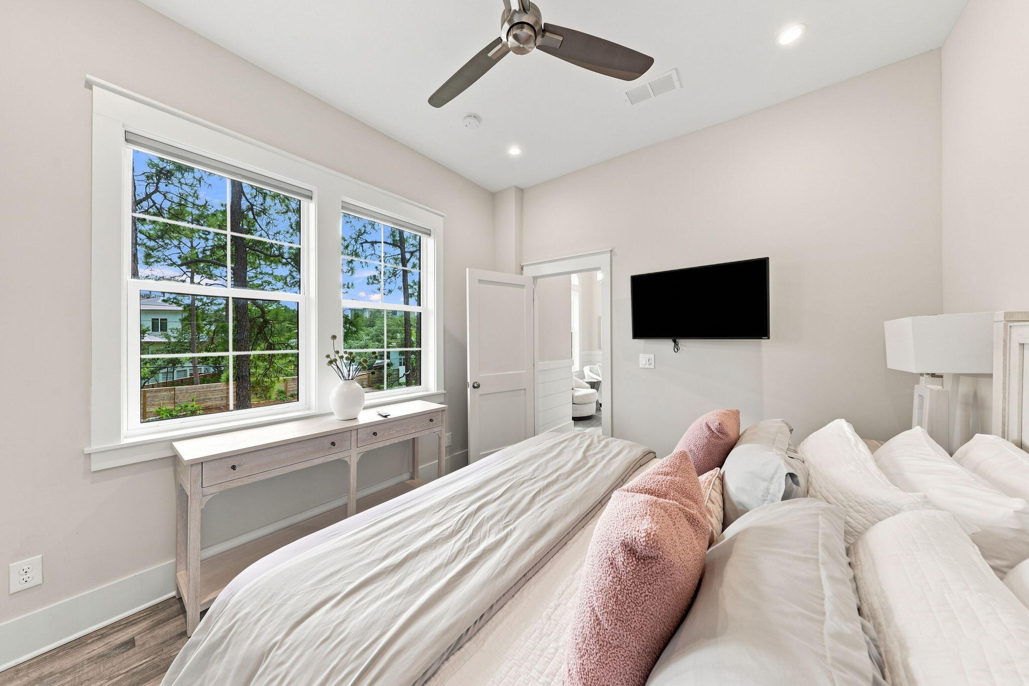 BEACH HIGHLAND - Residential