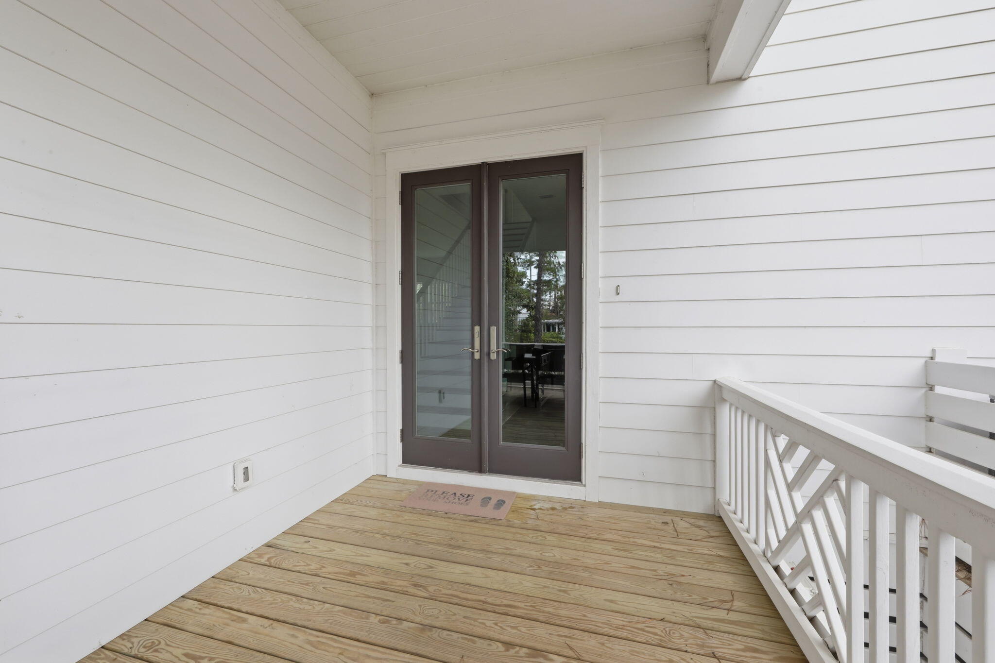 BEACH HIGHLAND - Residential