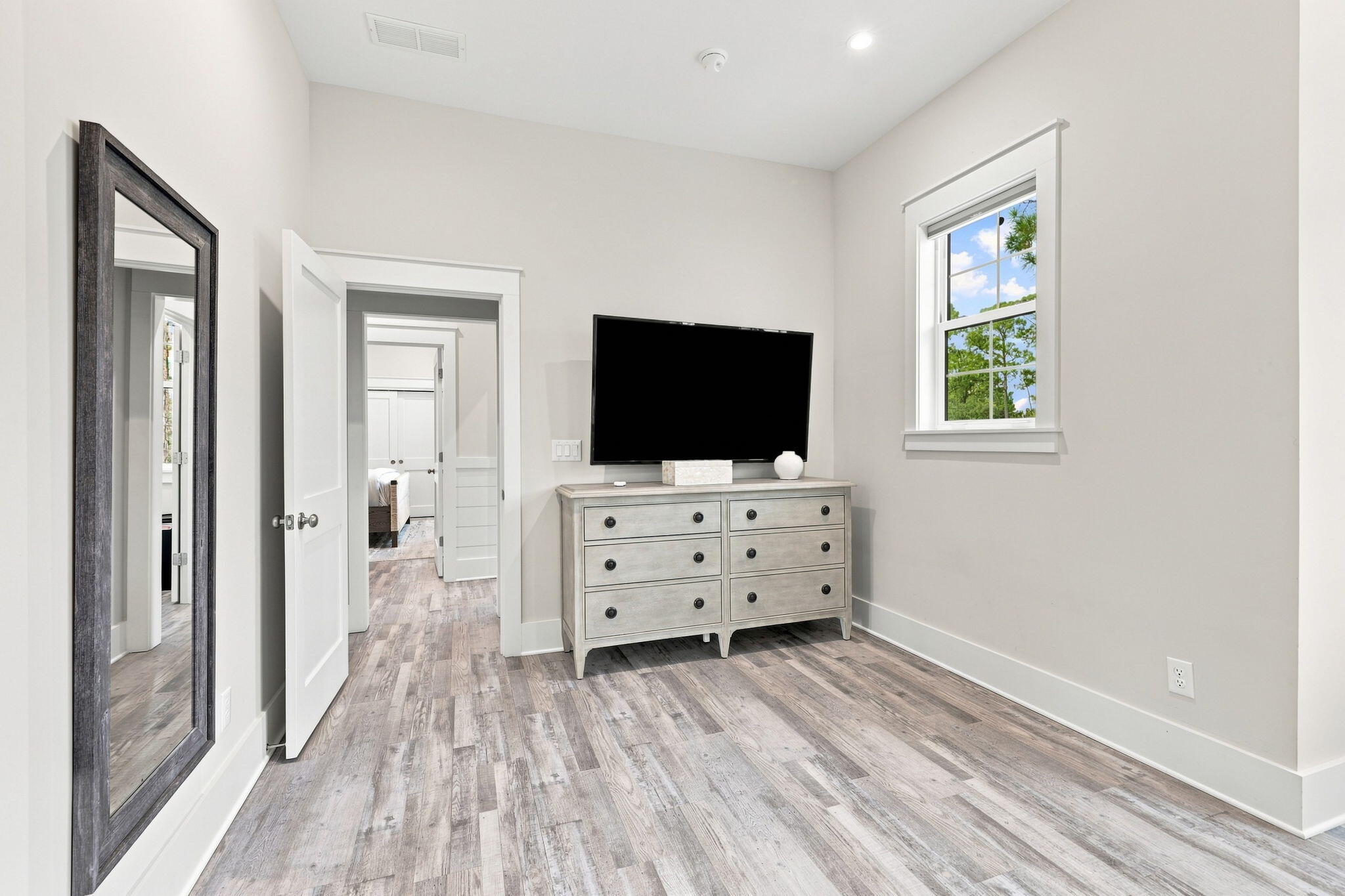 BEACH HIGHLAND - Residential