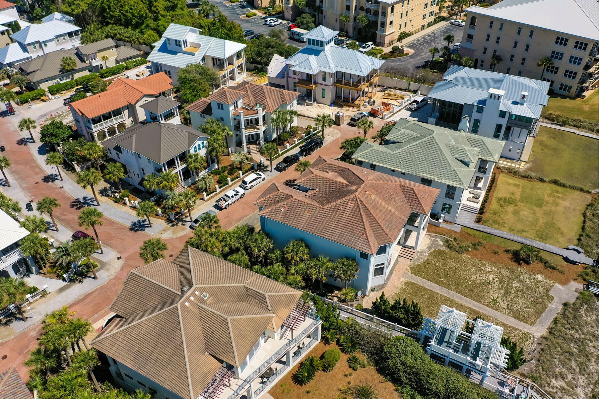 VILLAGE OF WHITE CLIFFS THE - Residential