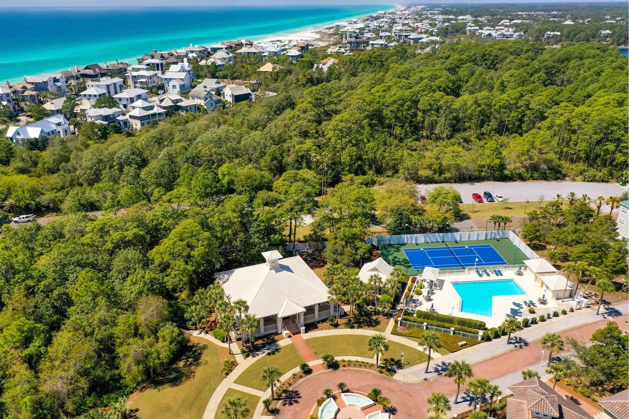 VILLAGE OF WHITE CLIFFS THE - Residential