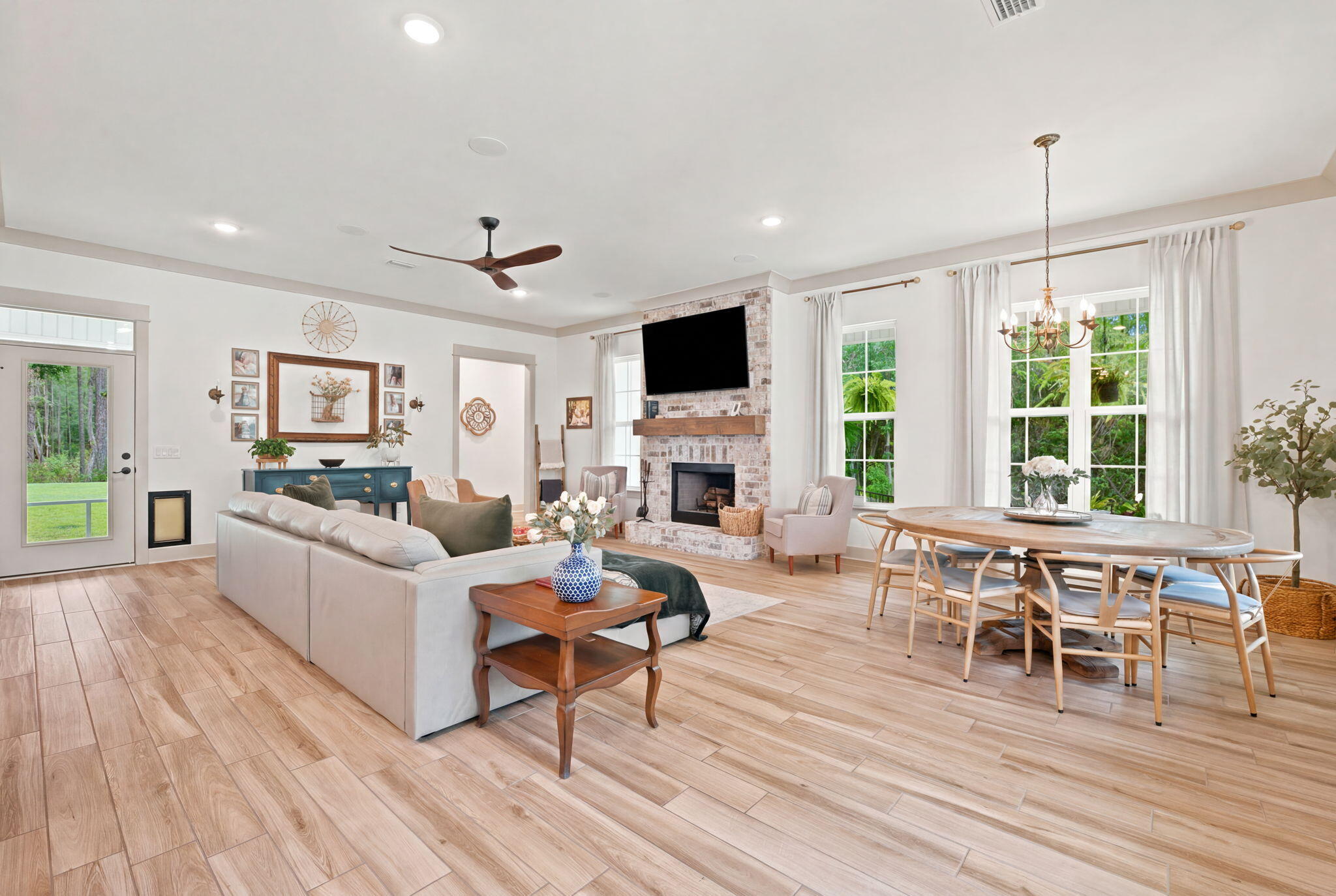 NO RECORDED SUBDIVISION - Residential