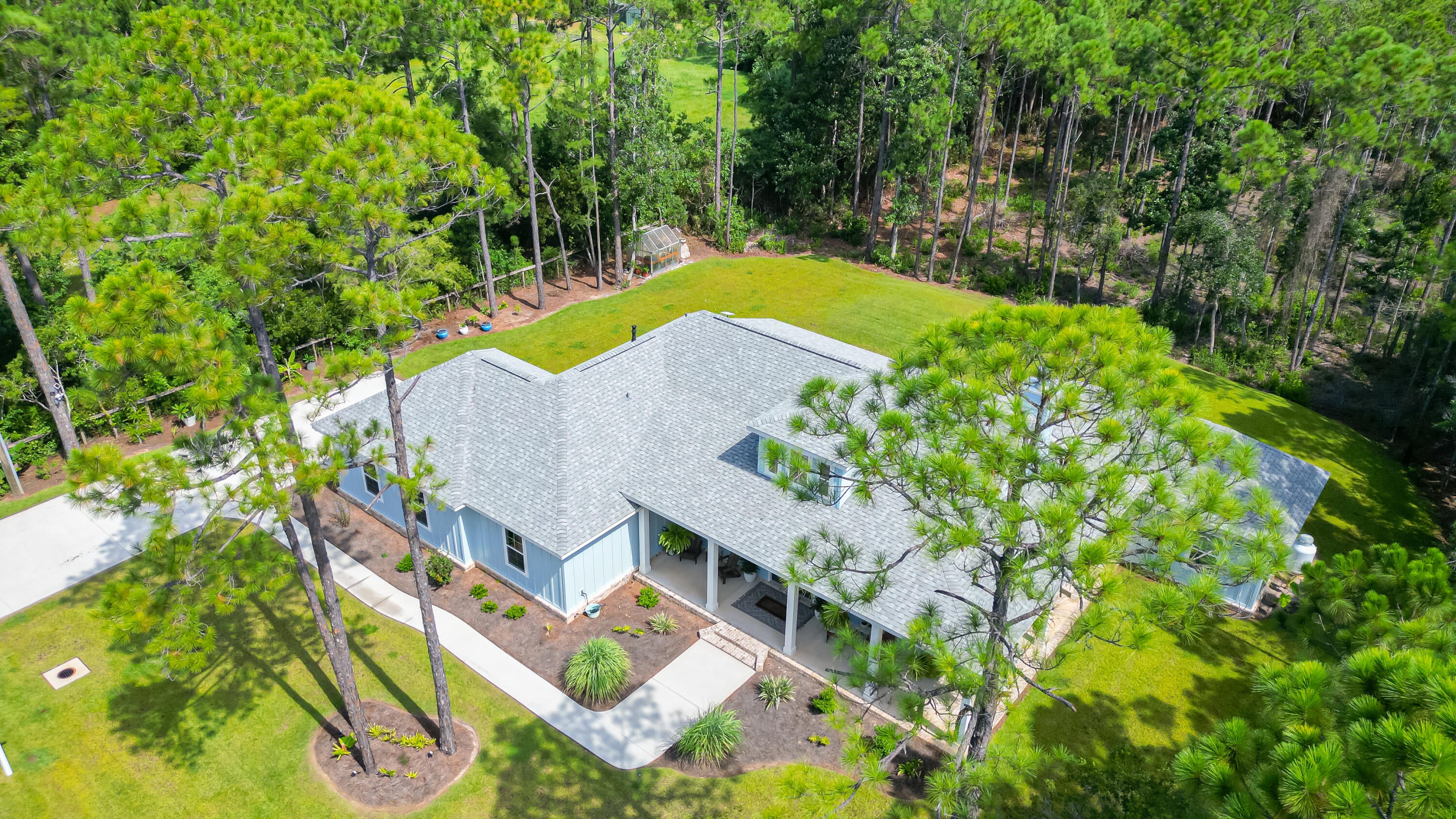 NO RECORDED SUBDIVISION - Residential