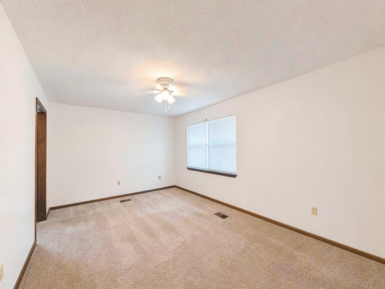 UNRECORDED SUBDIVISION - Residential Lease