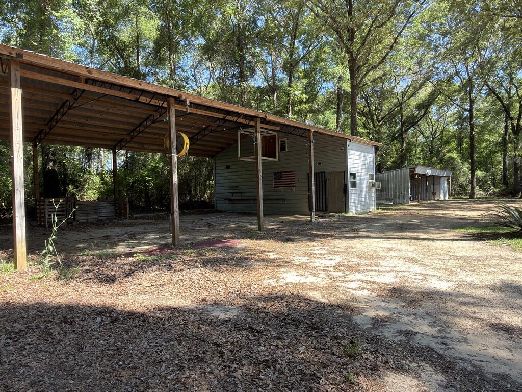 NO RECORDED SUBDIVISION - Residential