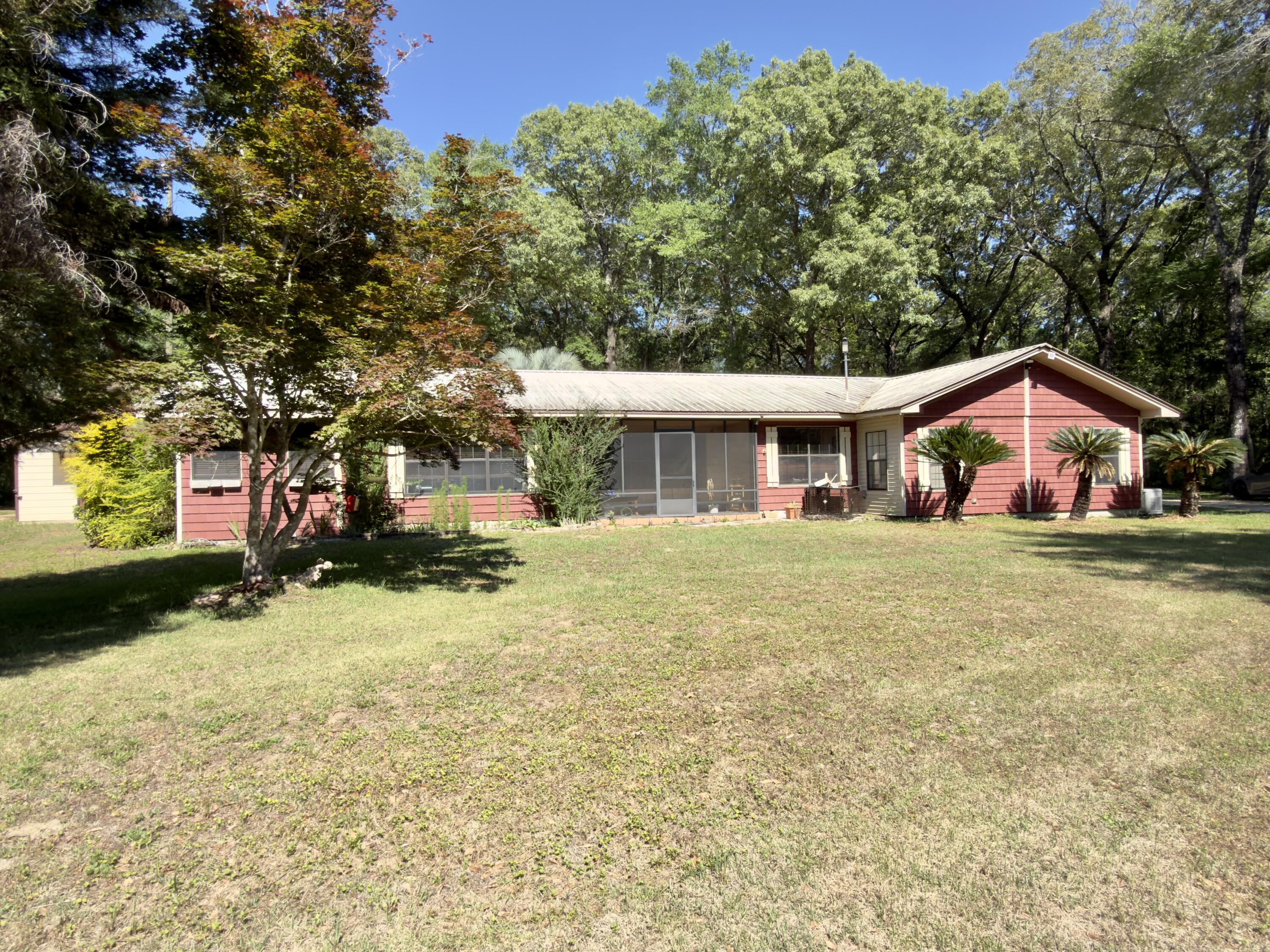 NO RECORDED SUBDIVISION - Residential