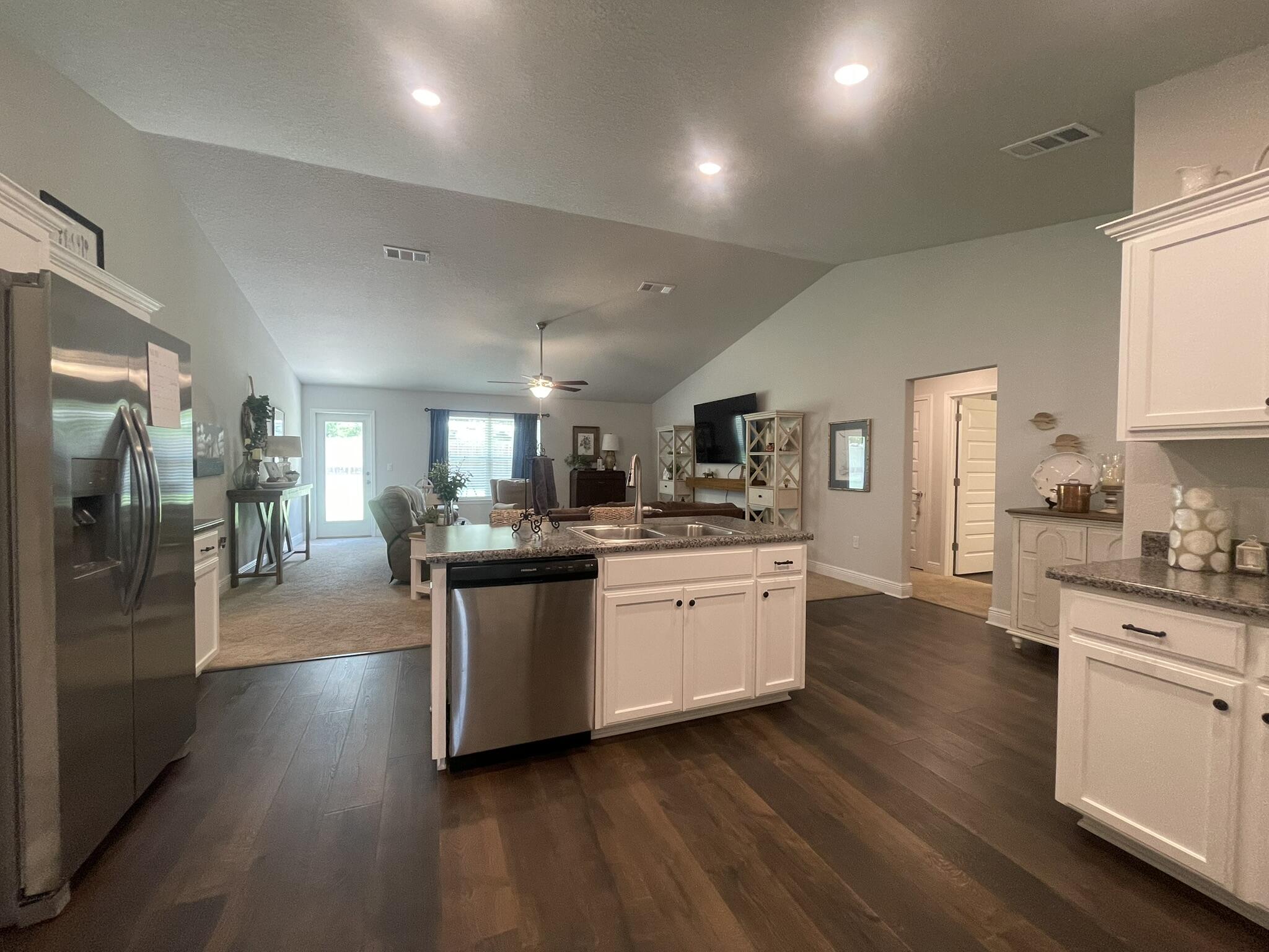 Ashton View - Residential Lease
