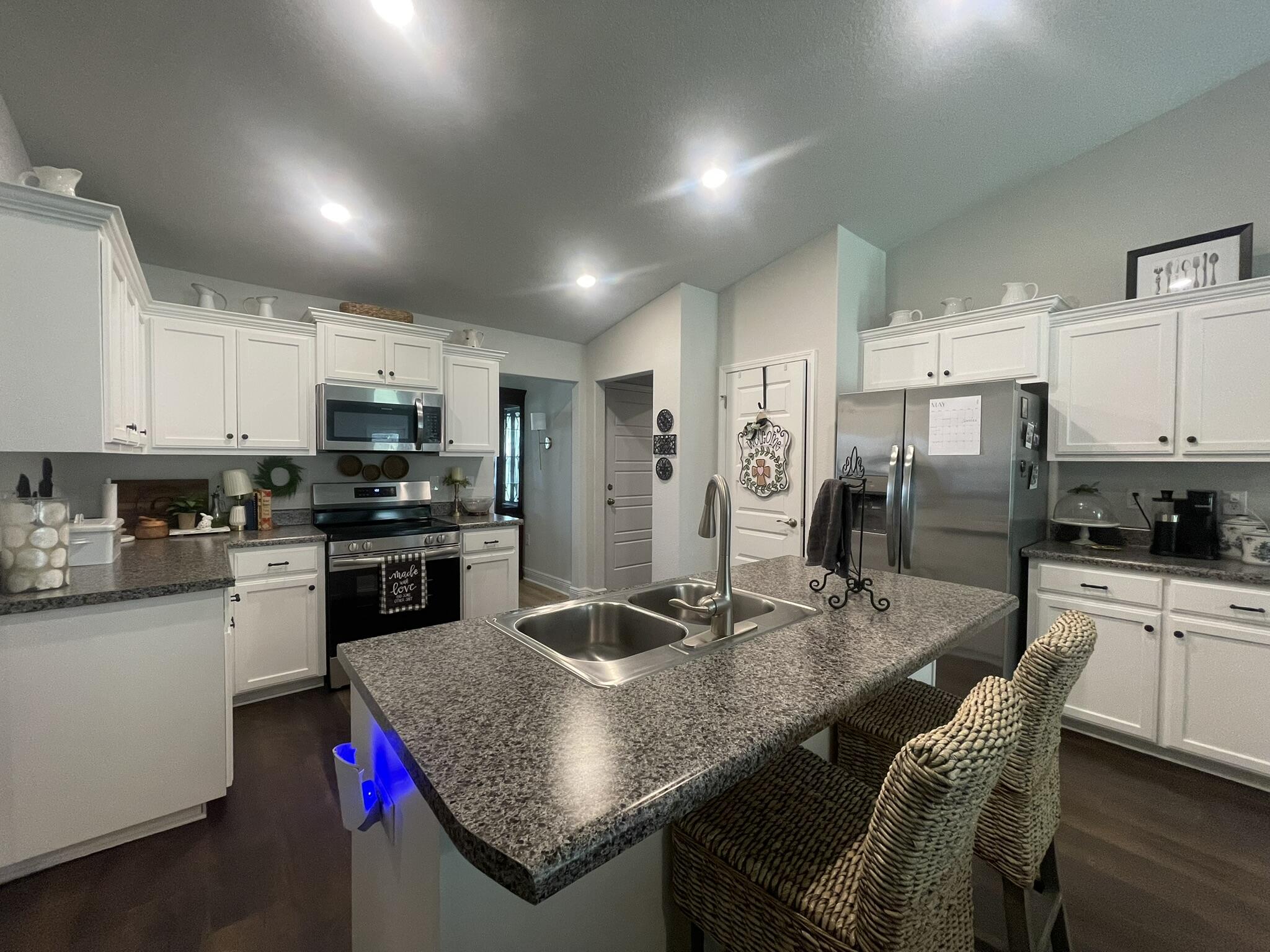 Ashton View - Residential Lease