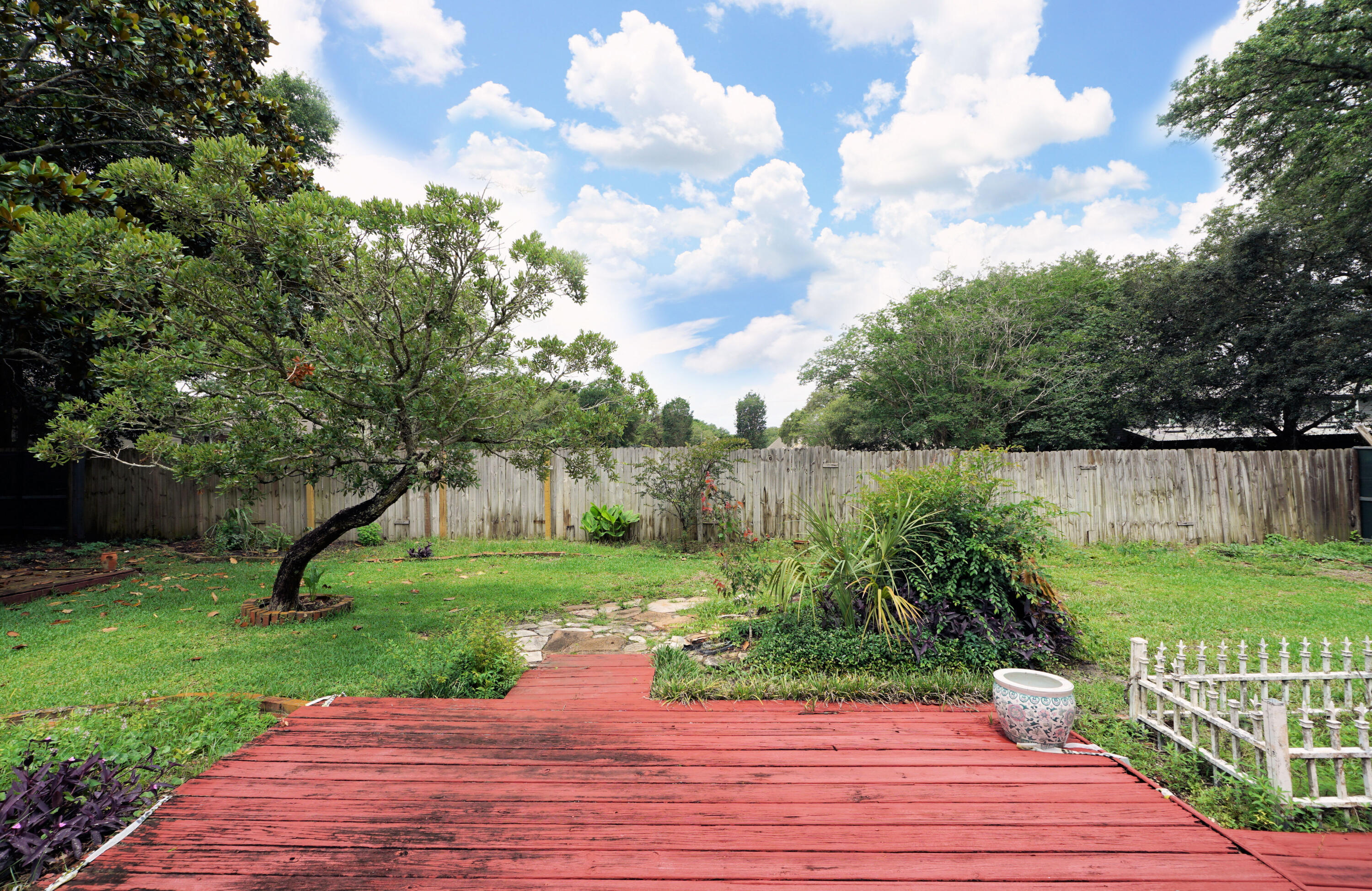 BAYOU WOODS - Residential