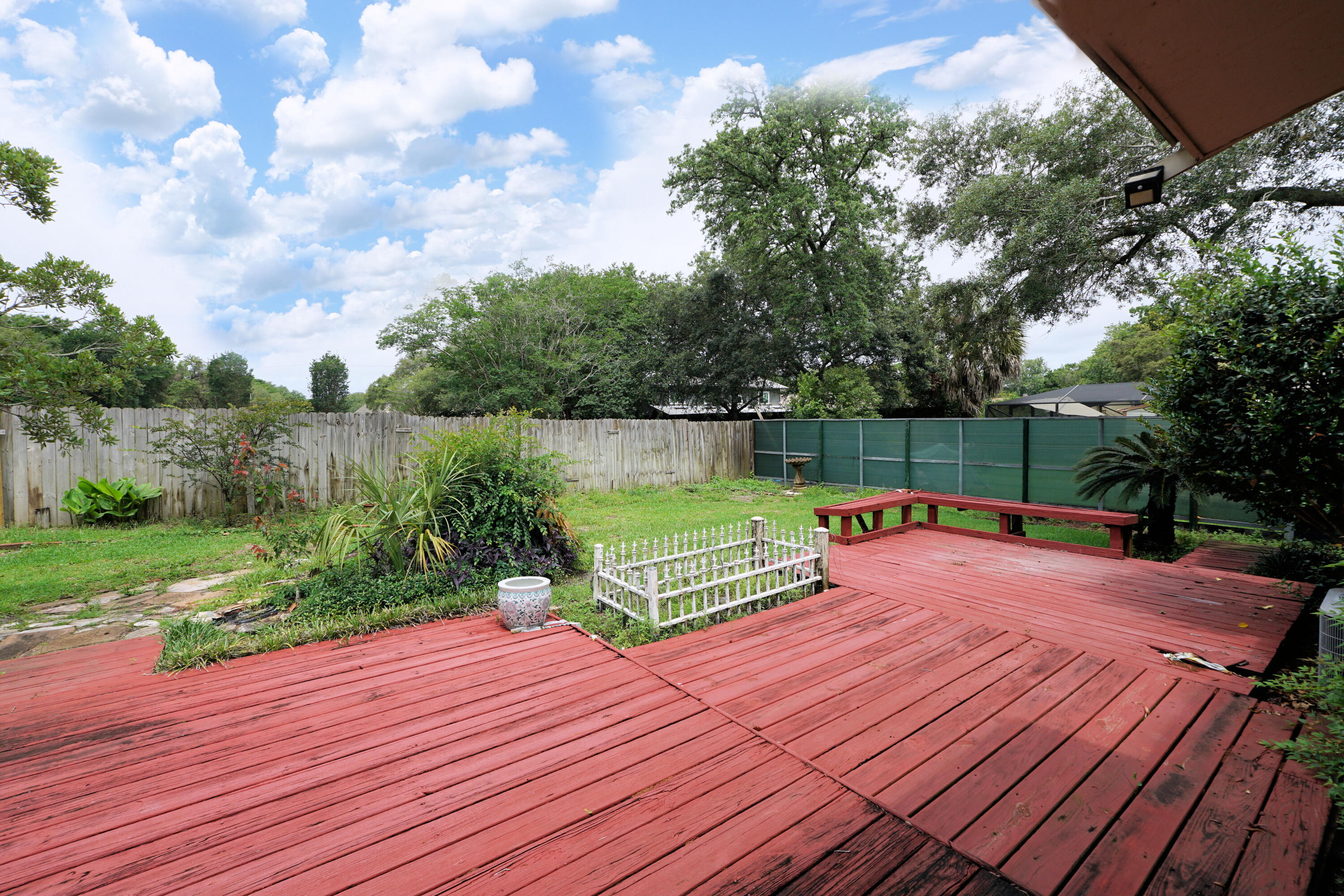 BAYOU WOODS - Residential