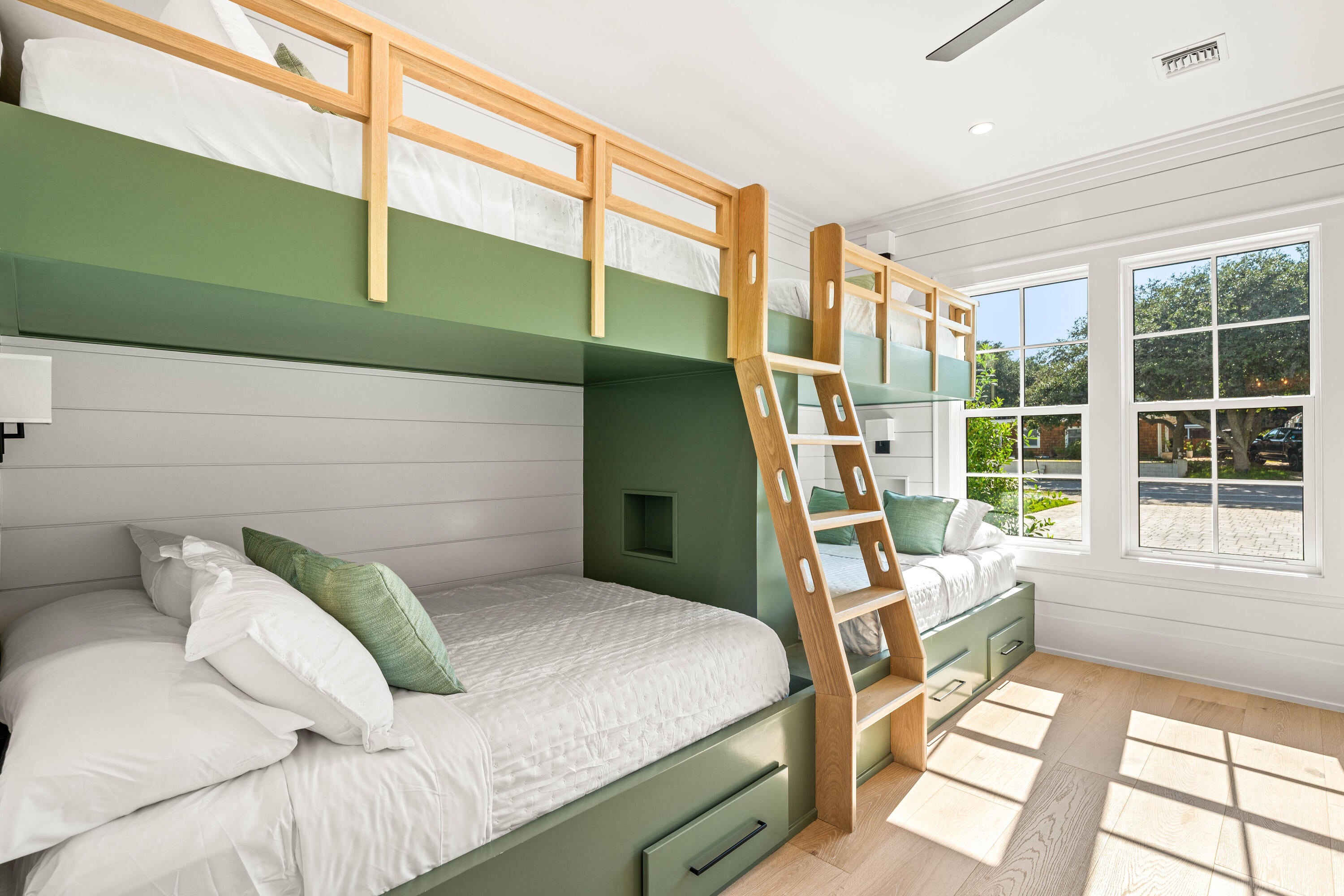 DUNE ALLEN 1ST ADDN - Residential