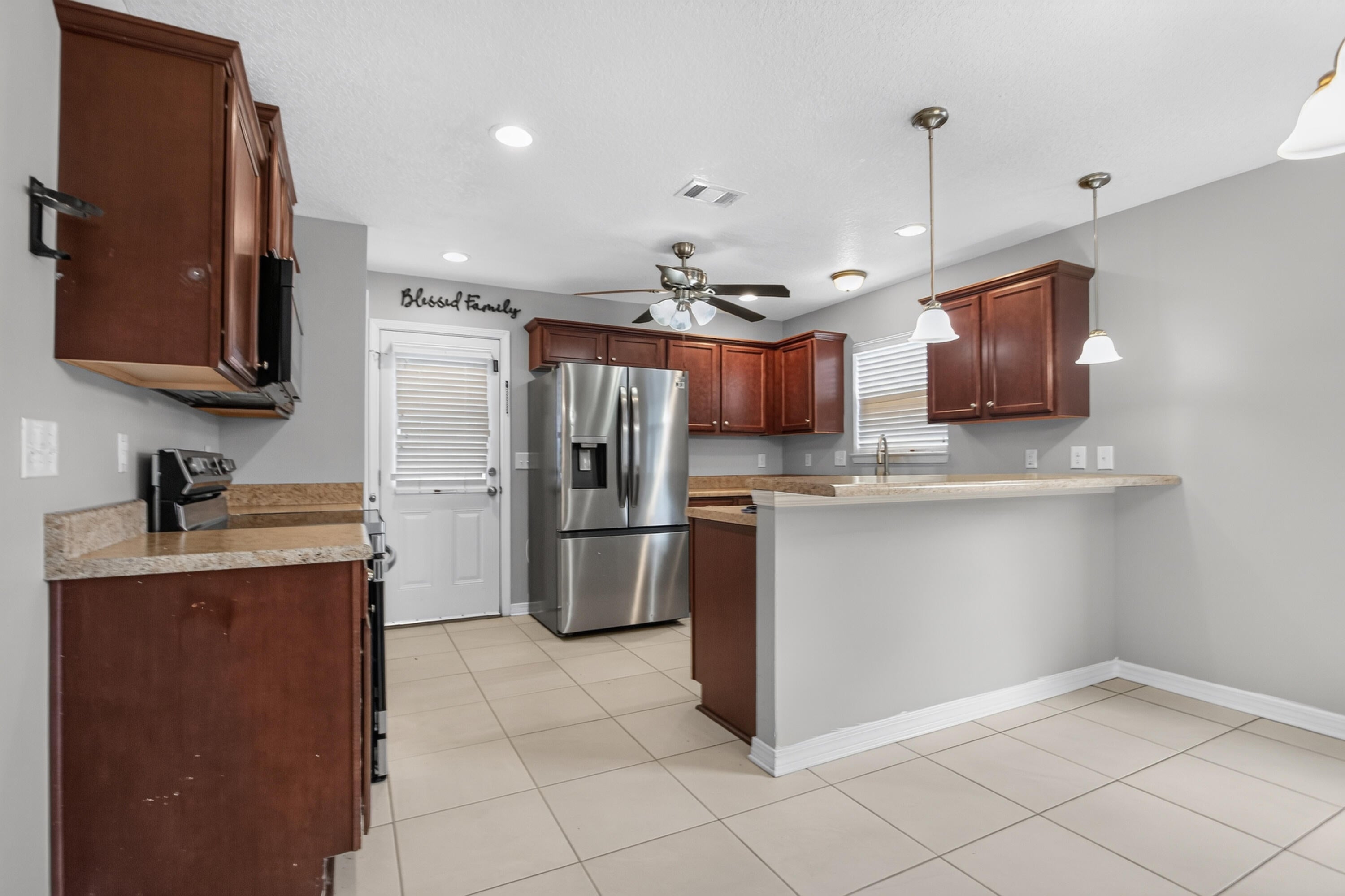 STILLWELL SOUTH - Residential Lease