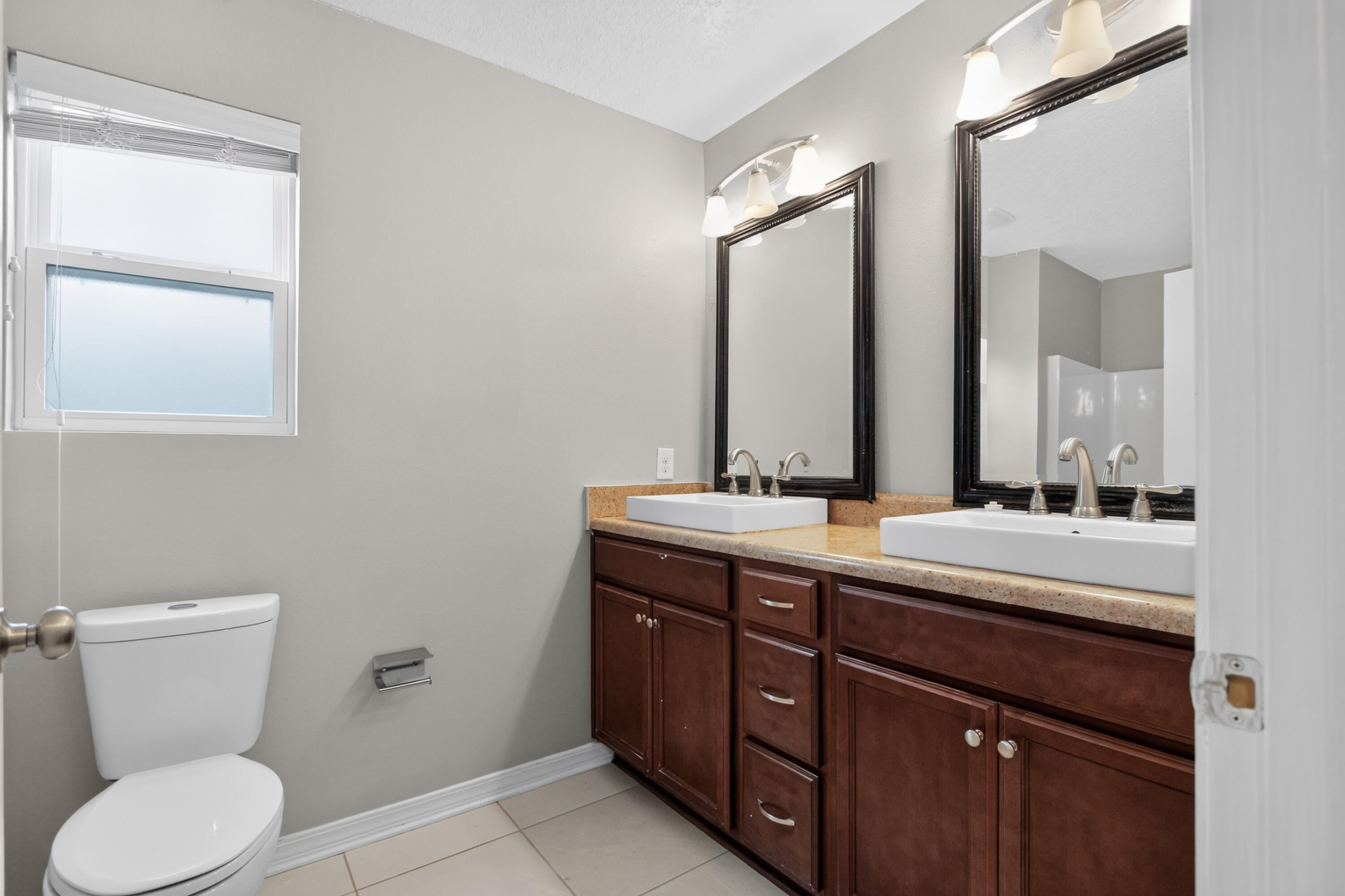 STILLWELL SOUTH - Residential Lease