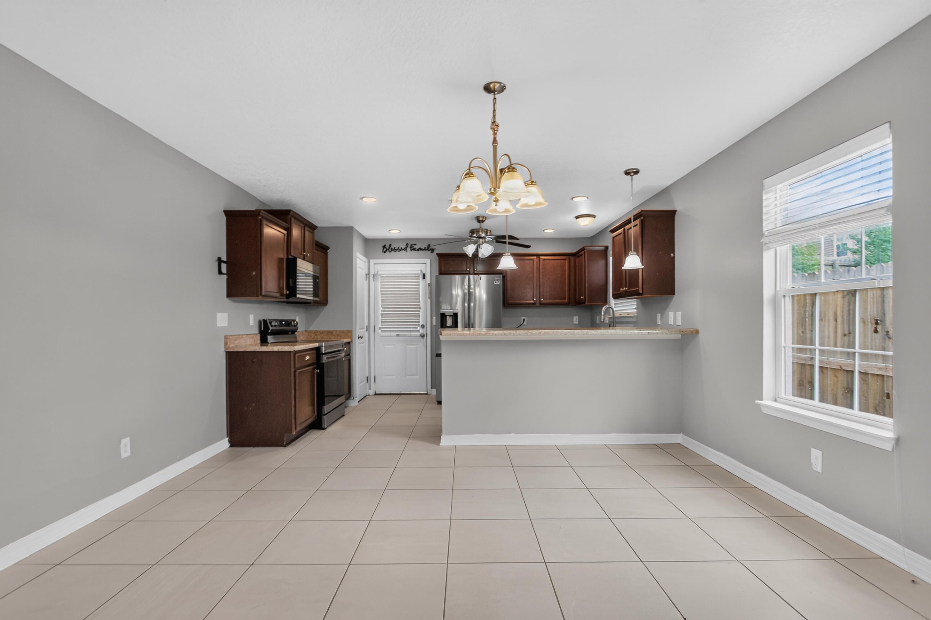 STILLWELL SOUTH - Residential Lease