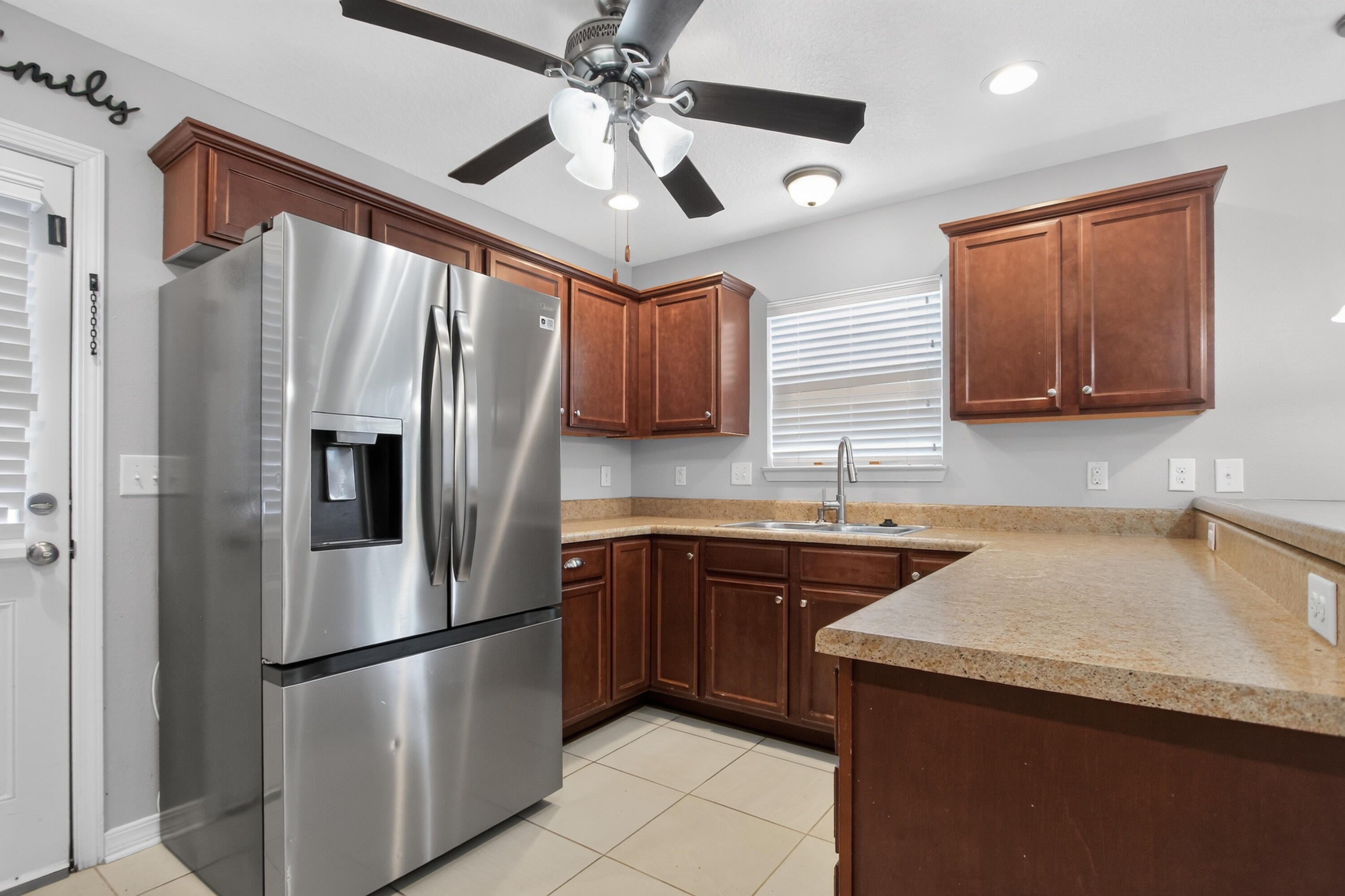 STILLWELL SOUTH - Residential Lease