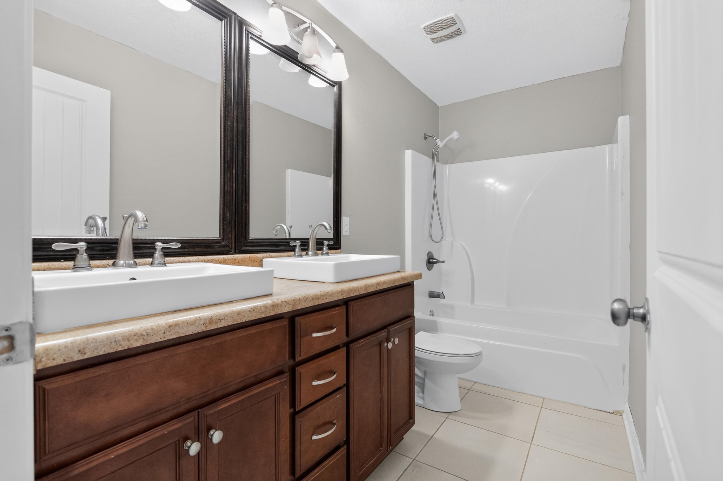 STILLWELL SOUTH - Residential Lease