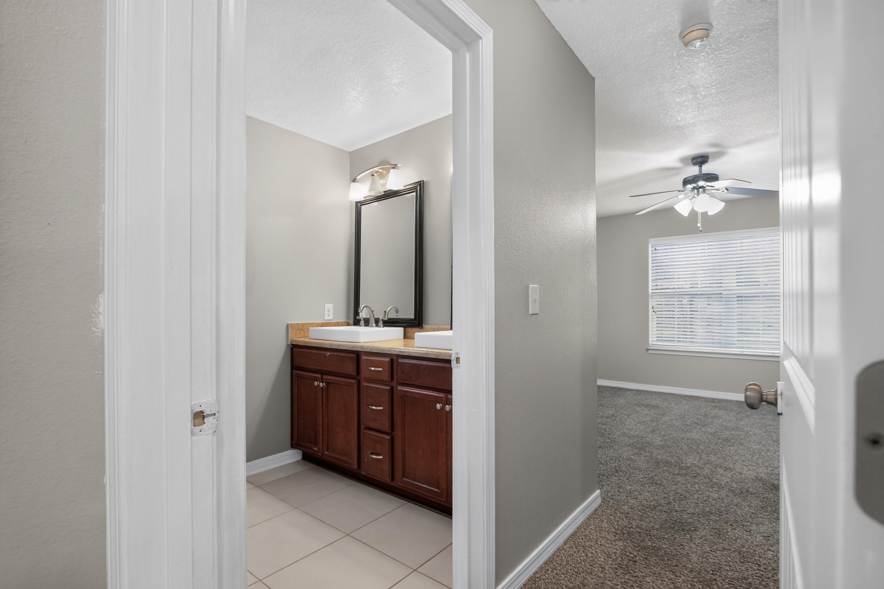 STILLWELL SOUTH - Residential Lease