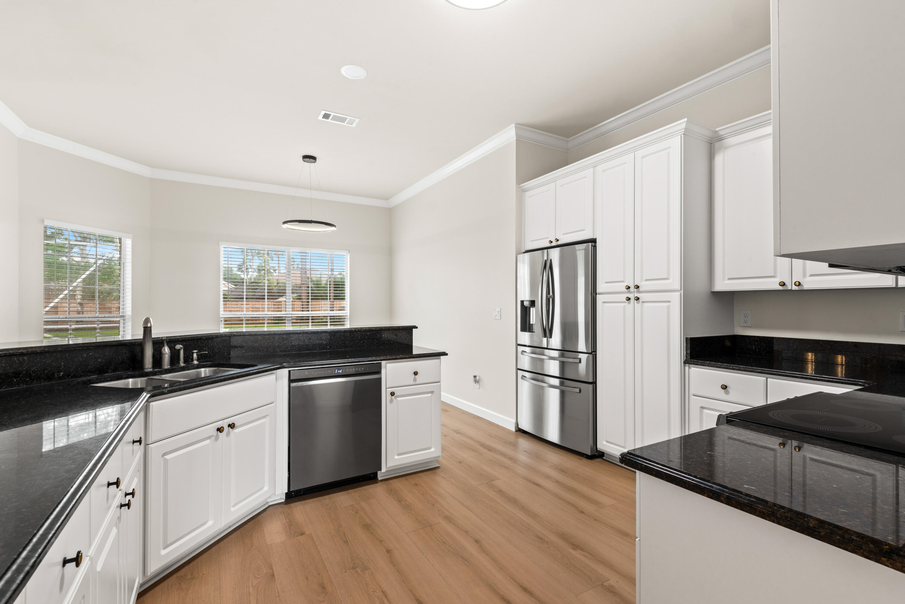 EMERALD BAY WEST - Residential