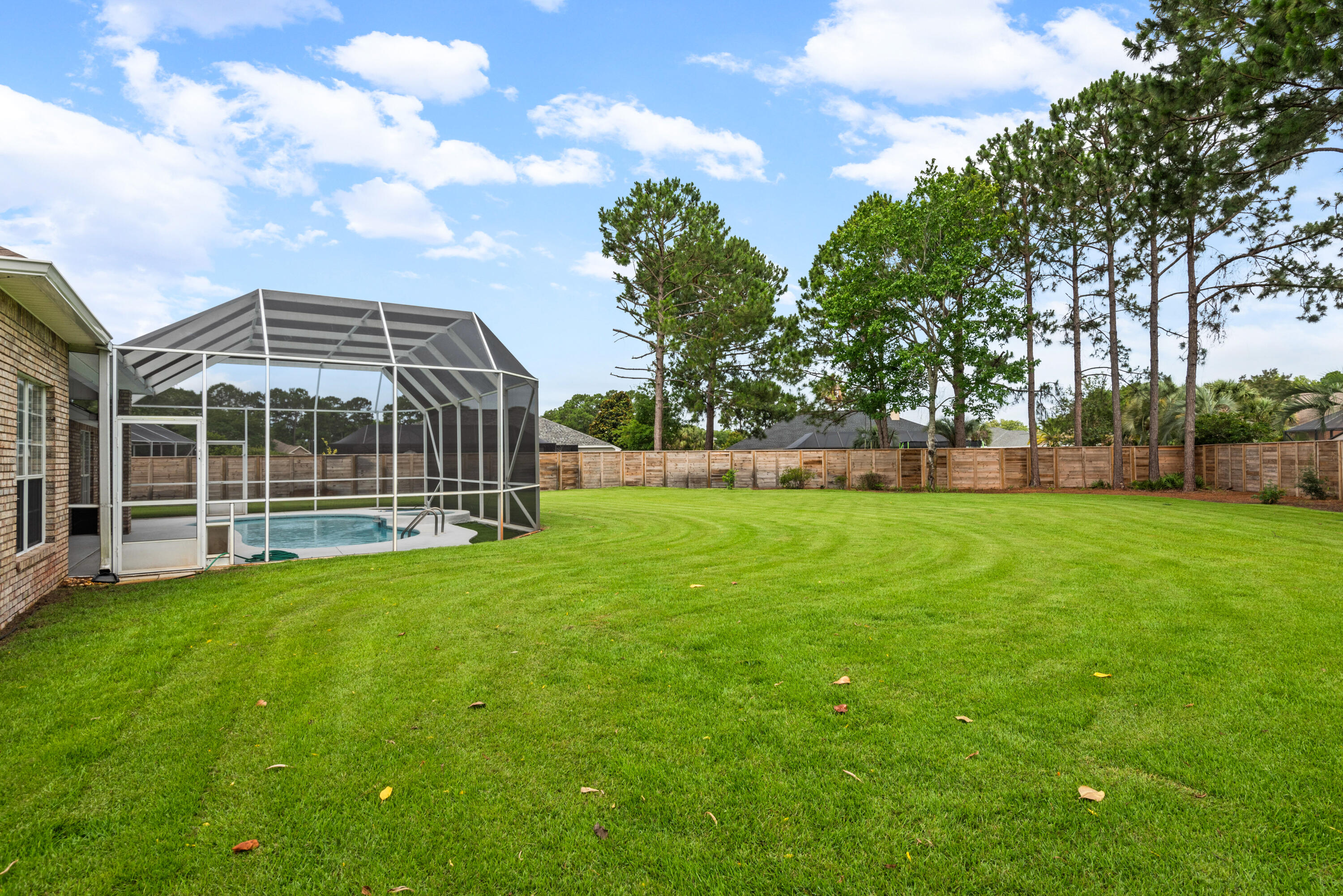 EMERALD BAY WEST - Residential