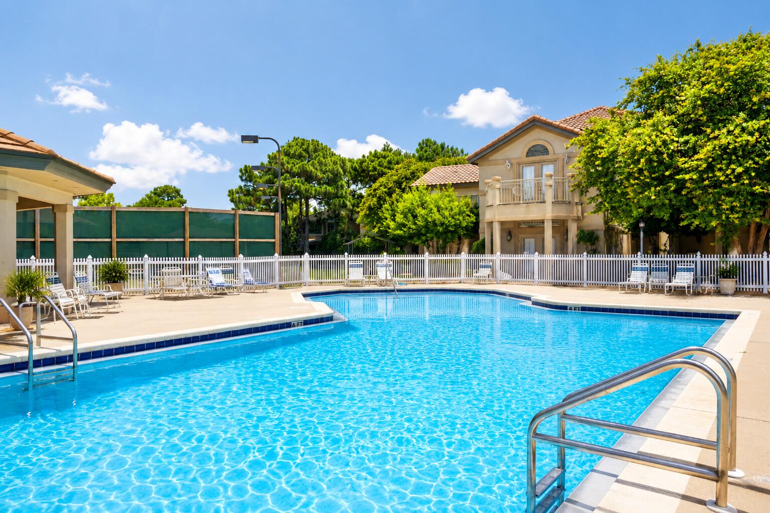 EMERALD BAY WEST - Residential
