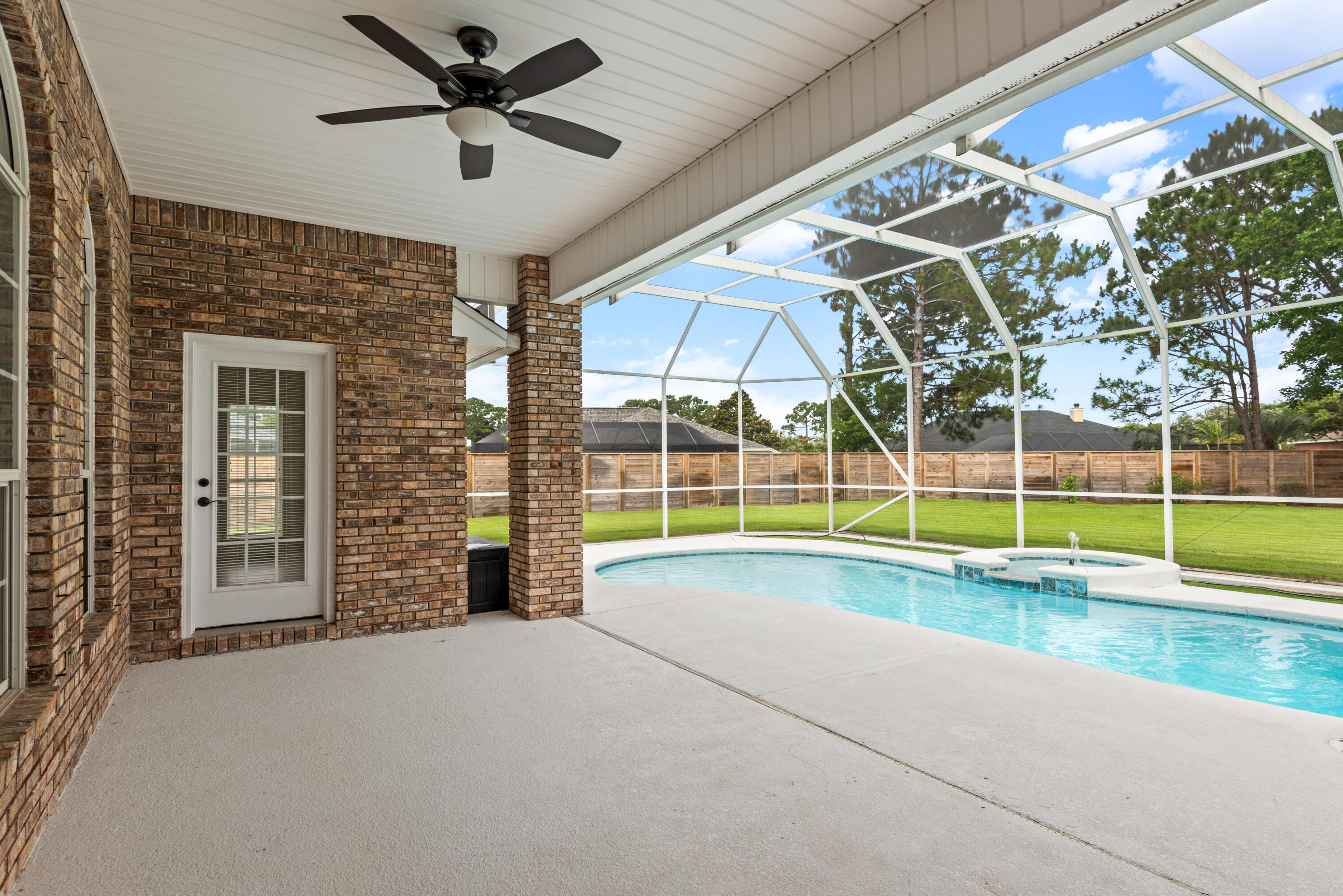 EMERALD BAY WEST - Residential