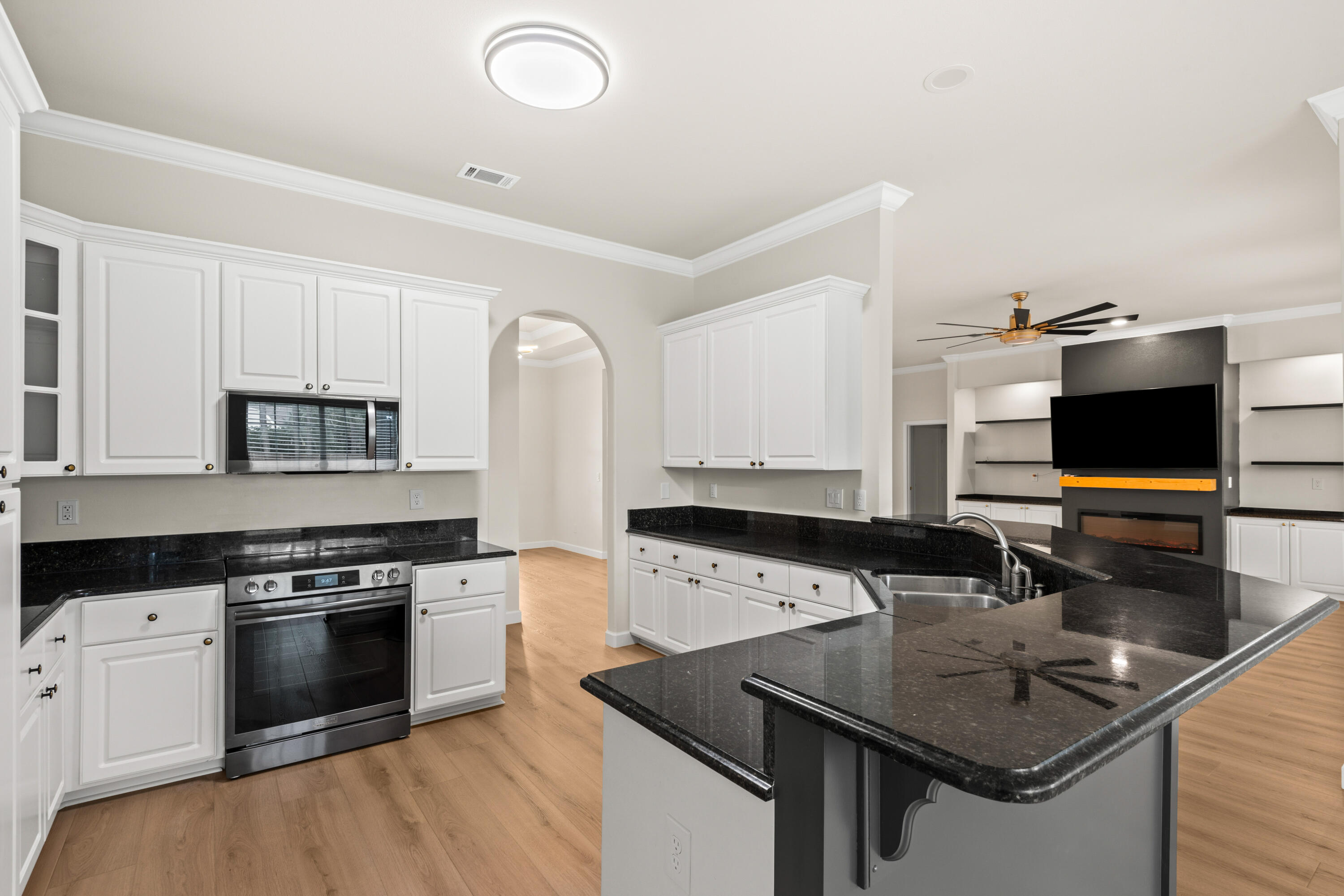 EMERALD BAY WEST - Residential