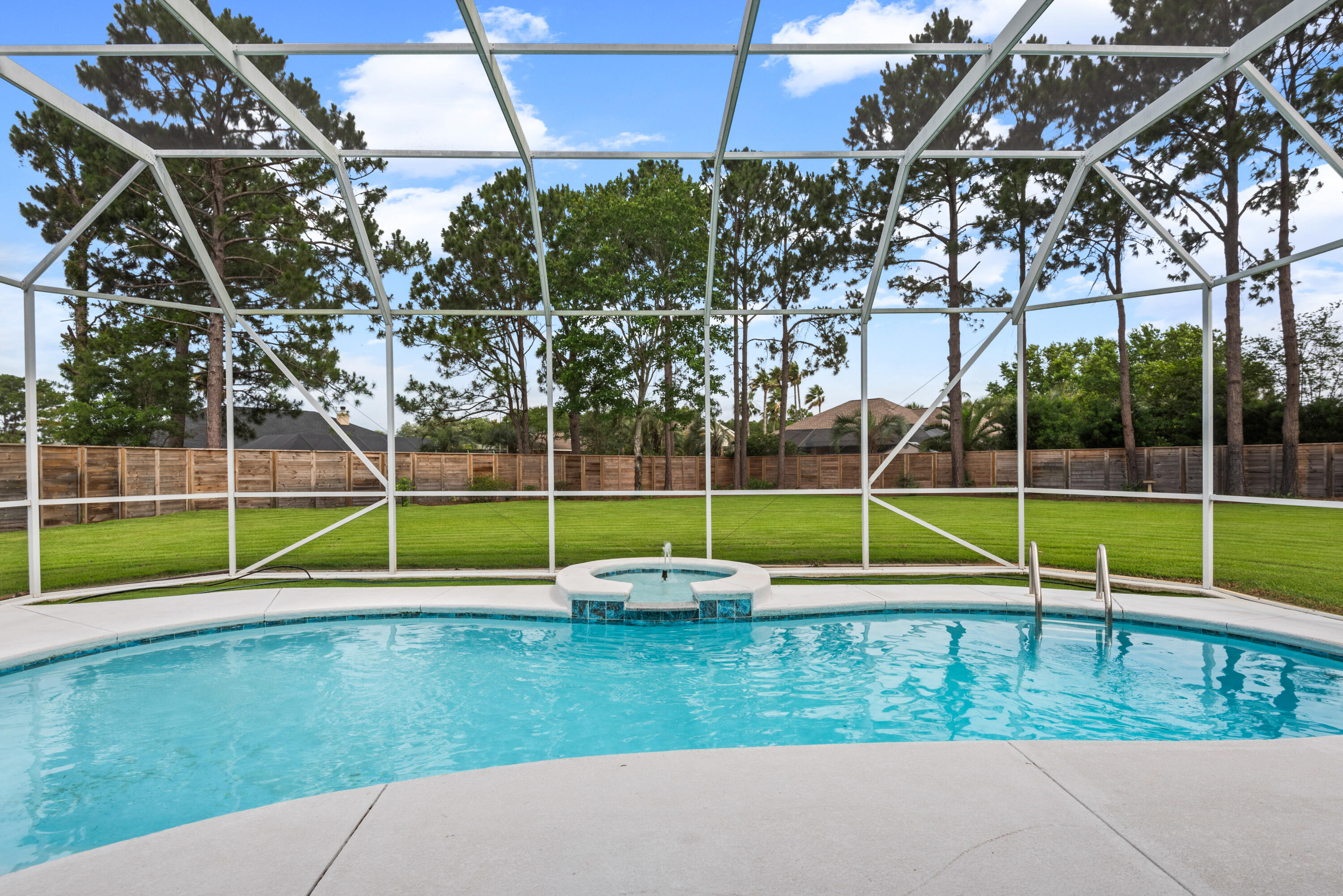 EMERALD BAY WEST - Residential