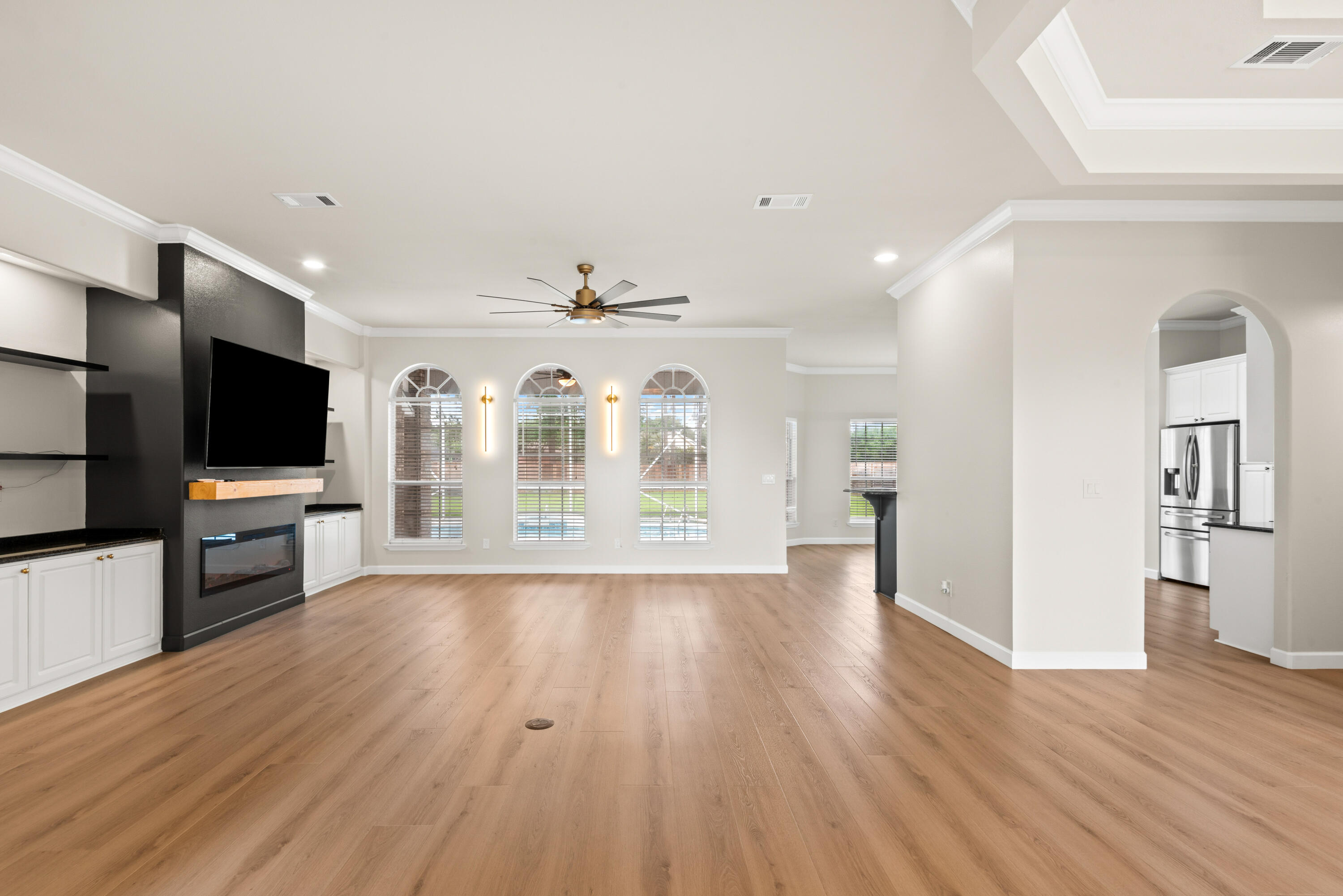 EMERALD BAY WEST - Residential