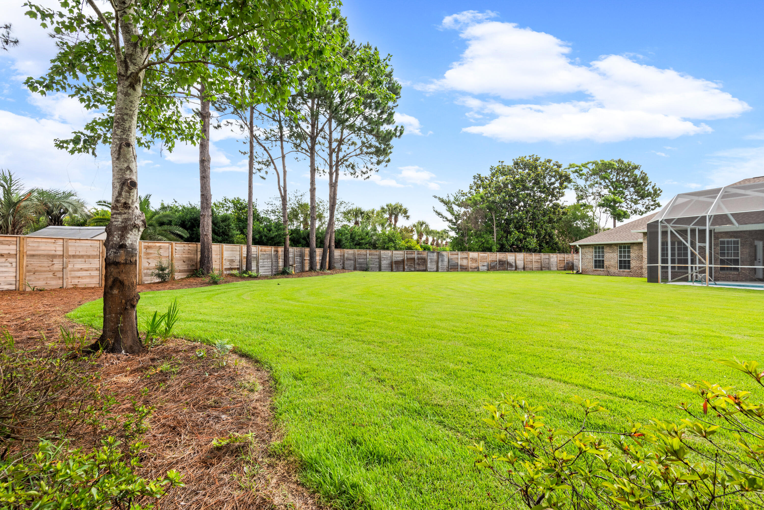 EMERALD BAY WEST - Residential