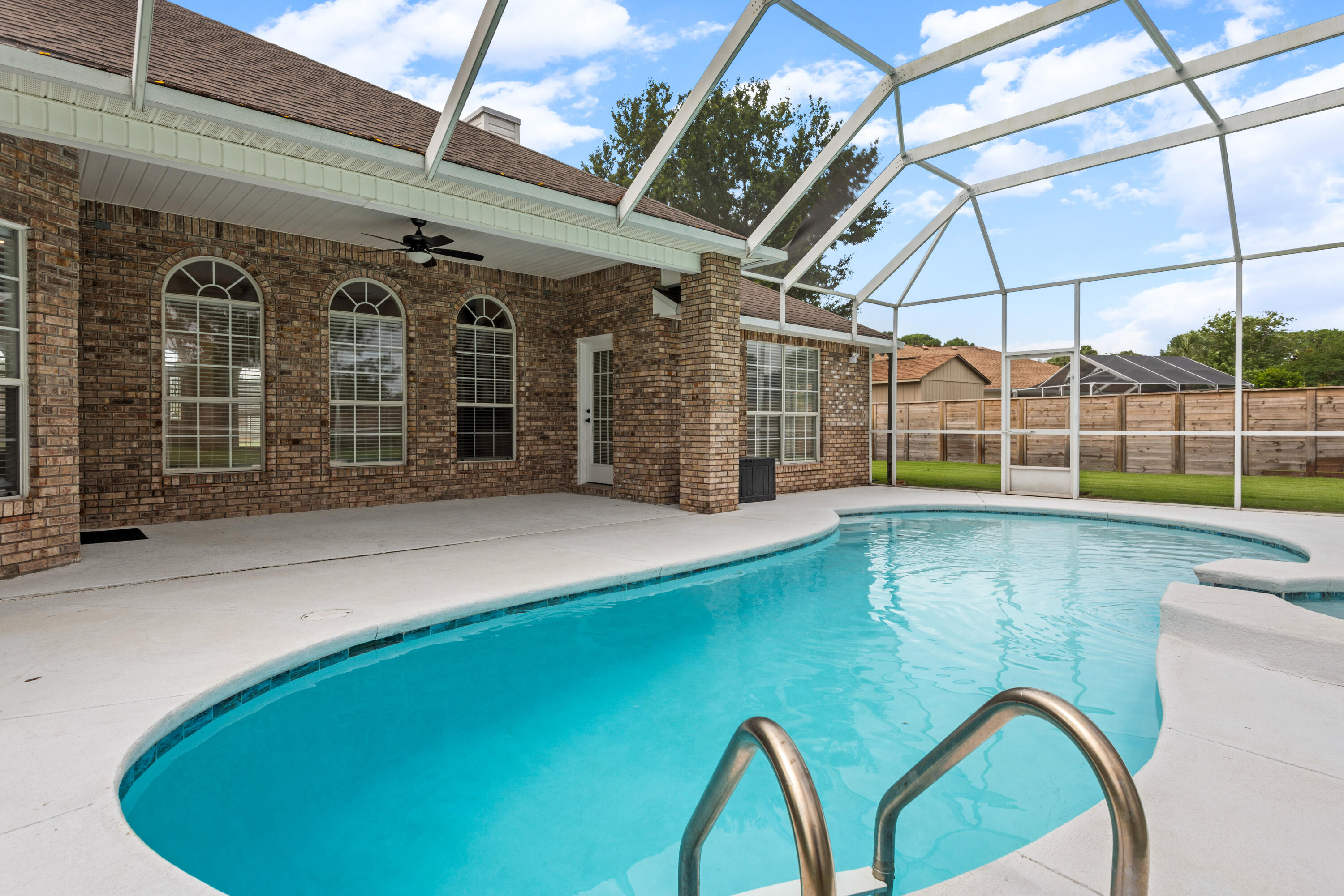 EMERALD BAY WEST - Residential