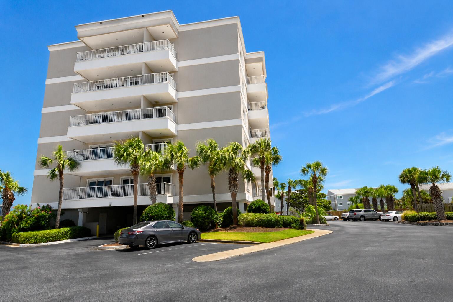SUN KING TOWERS PH 1 - Residential Lease