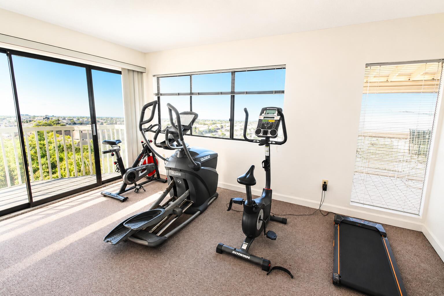 SUN KING TOWERS PH 1 - Residential Lease