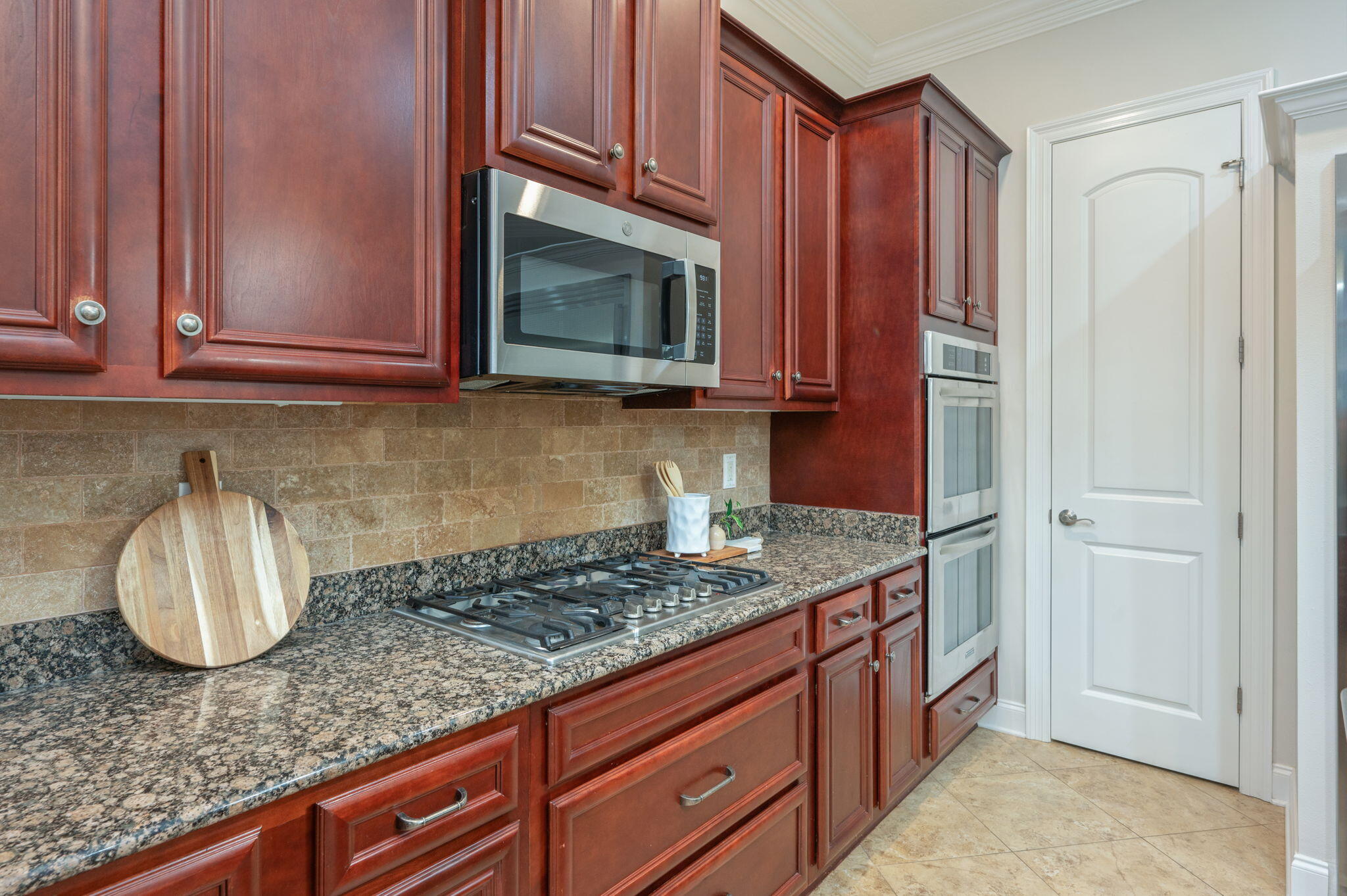 PLANTATION OAKS OF MARY ESTHER S/D - Residential