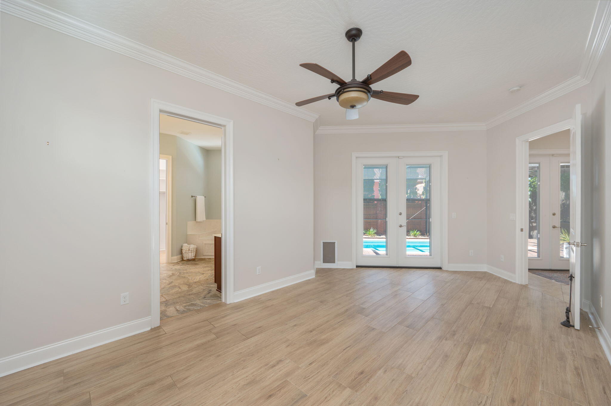 PLANTATION OAKS OF MARY ESTHER S/D - Residential