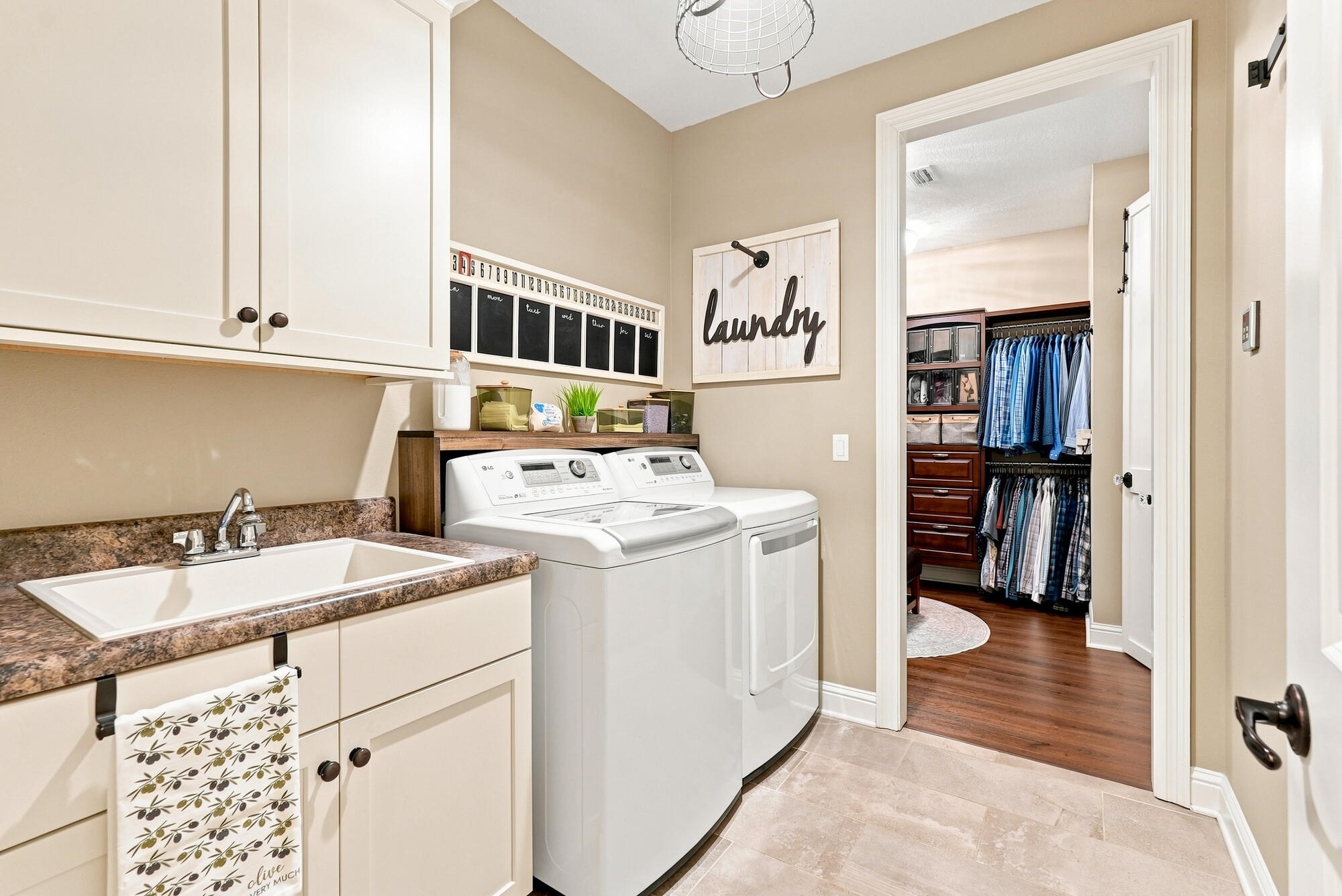 HAMMOCK BAY - Residential