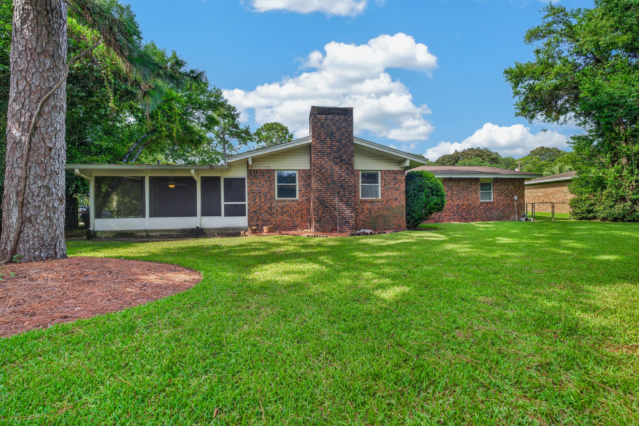 Poquito Bayou - Residential