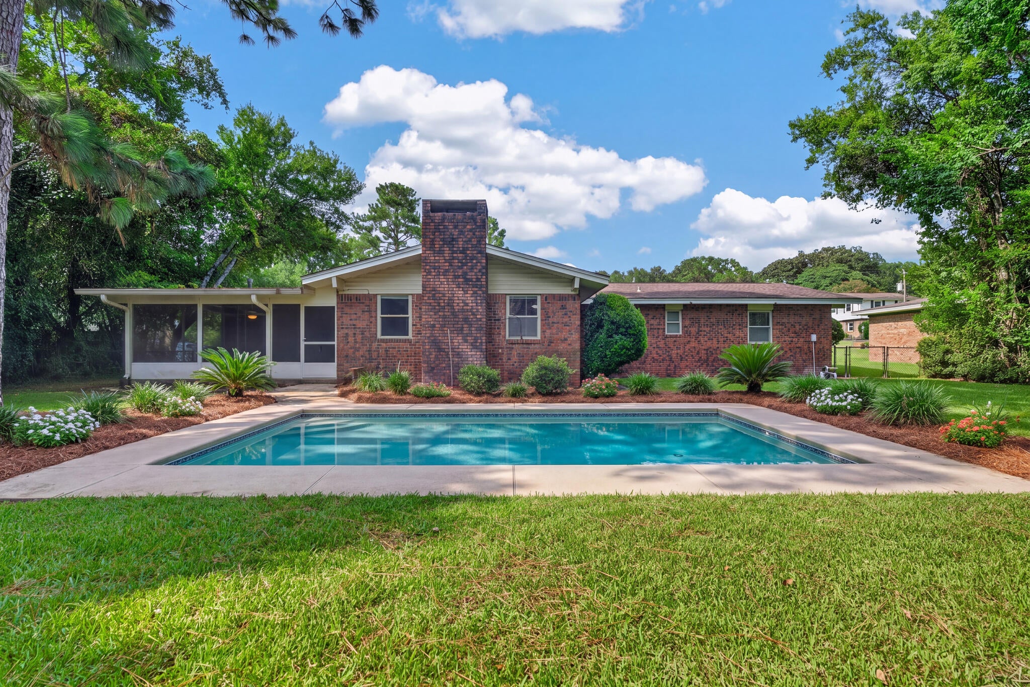 Poquito Bayou - Residential