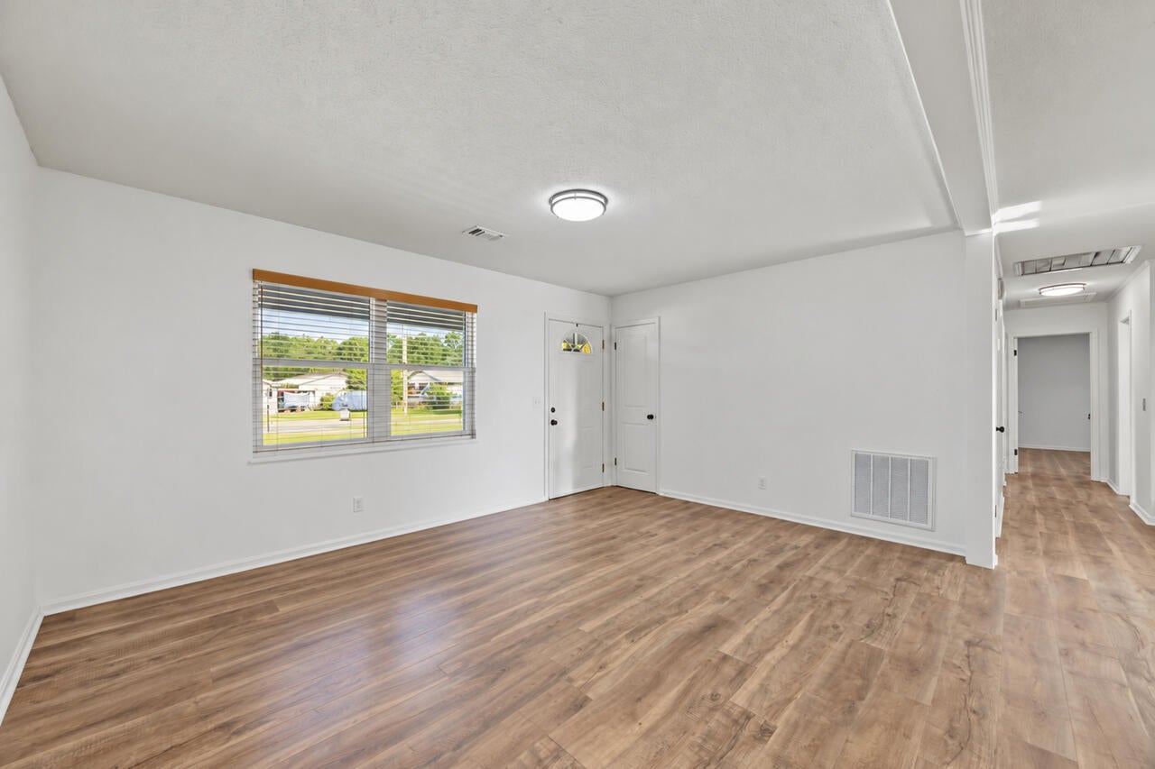 LAKEVIEW TERRACE S/D UNRECD - Residential
