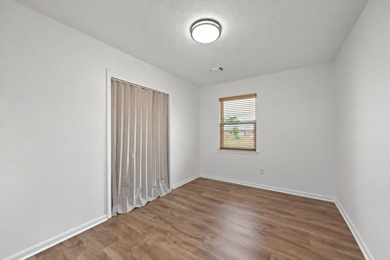 LAKEVIEW TERRACE S/D UNRECD - Residential