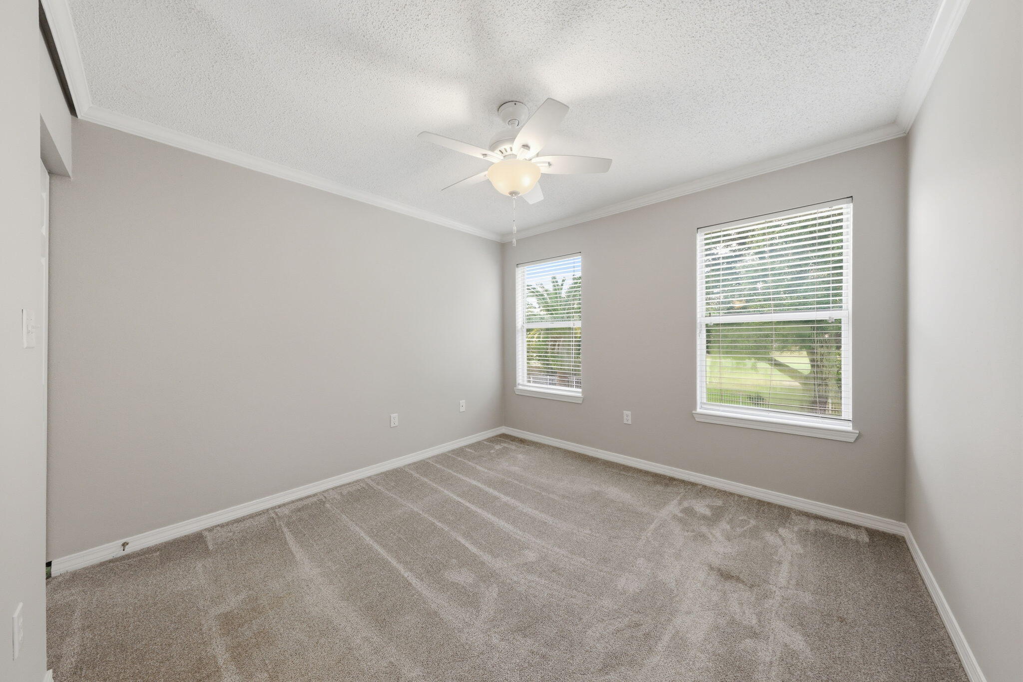 SHALIMAR POINTE S/D - Residential