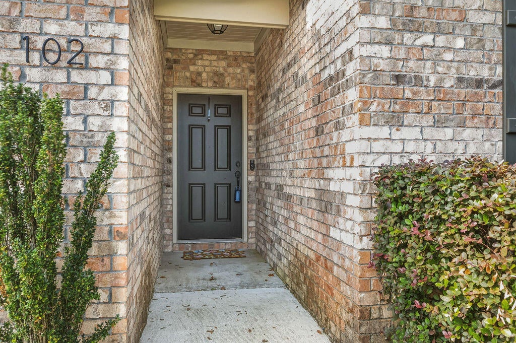 ARROWHEAD - Residential