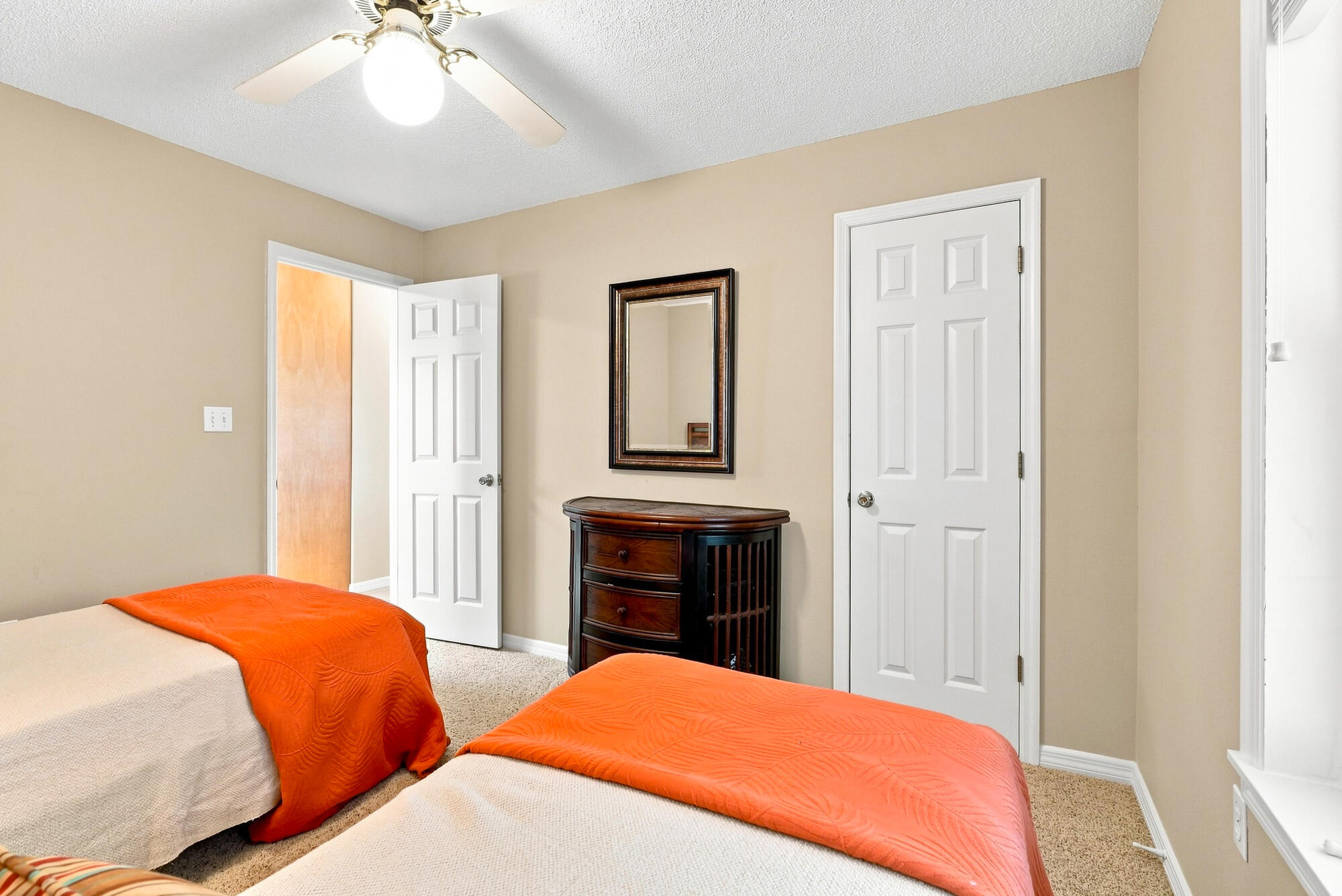 BEACHSIDE VILLAS CONDO - Residential