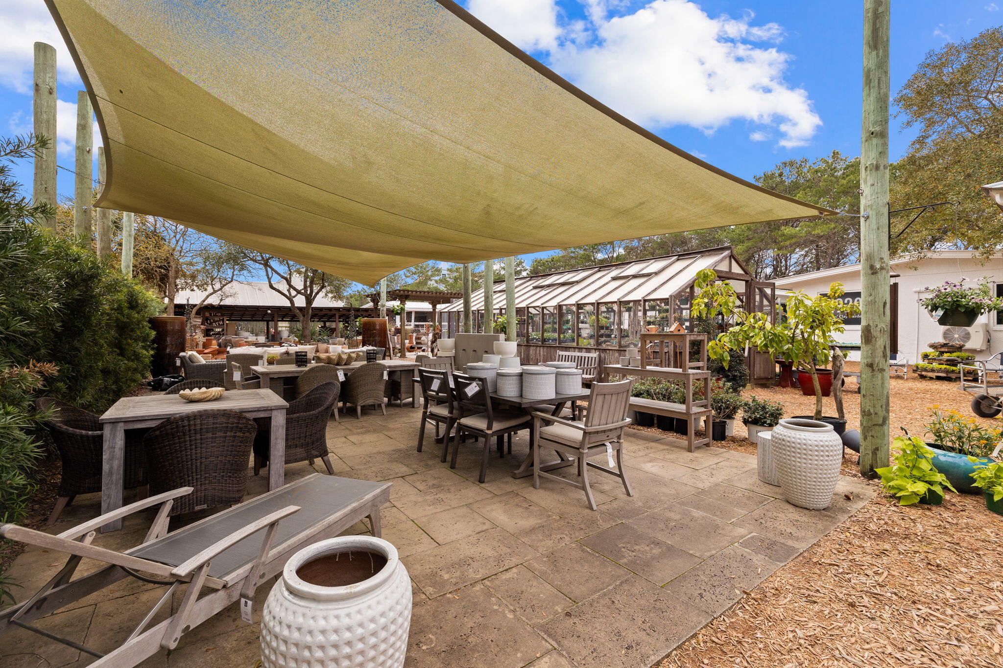 BEACHSIDE VILLAS CONDO - Residential