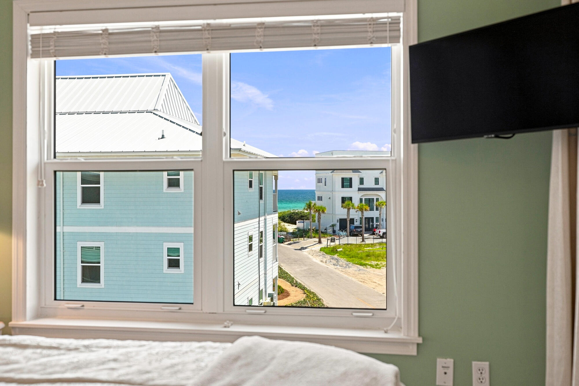 BEACHSIDE VILLAS CONDO - Residential